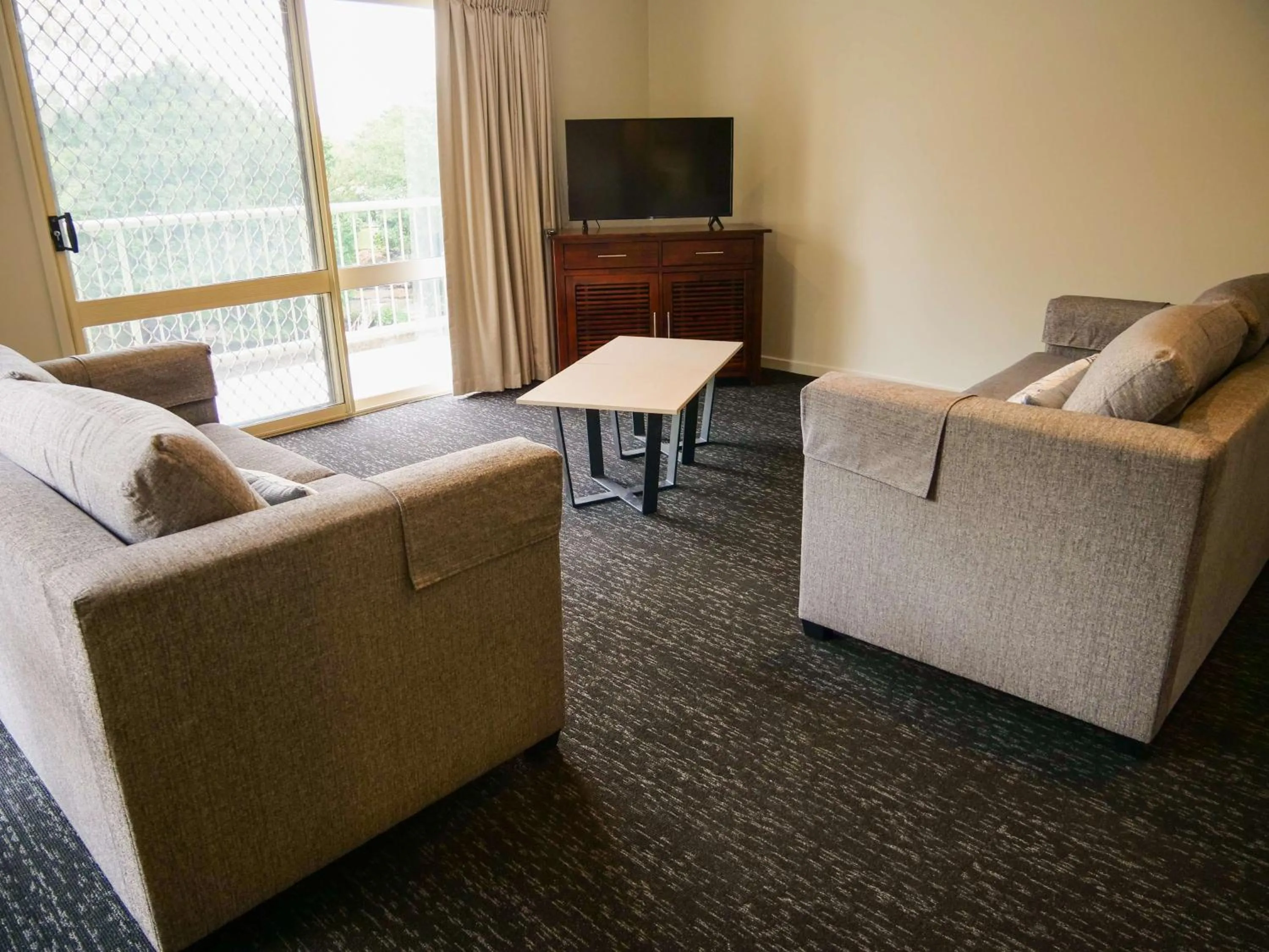 Photo of the whole room, Bed in Nightcap at Hinterland Hotel Nerang