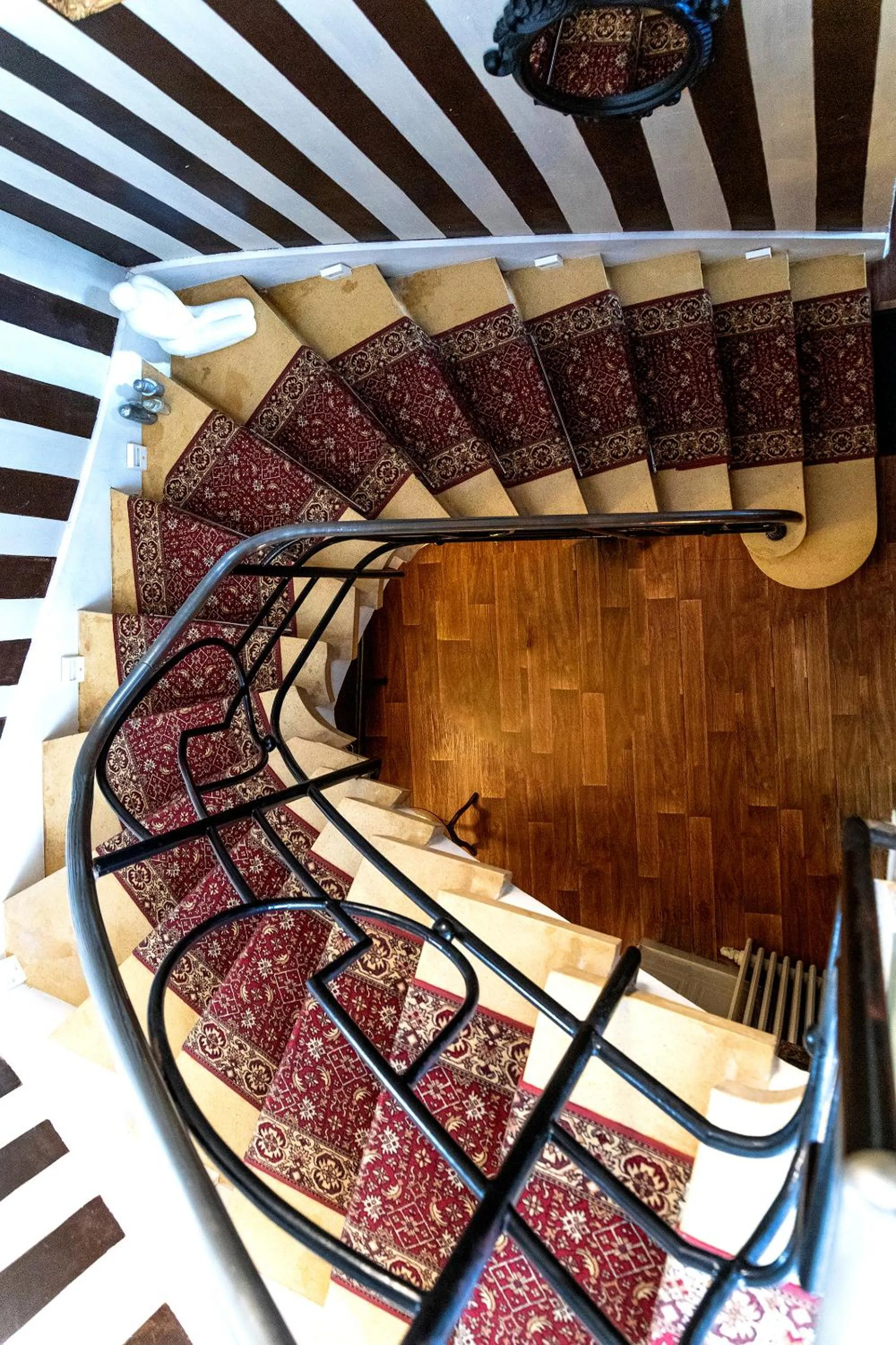 Property building in La Bastide de Canaules