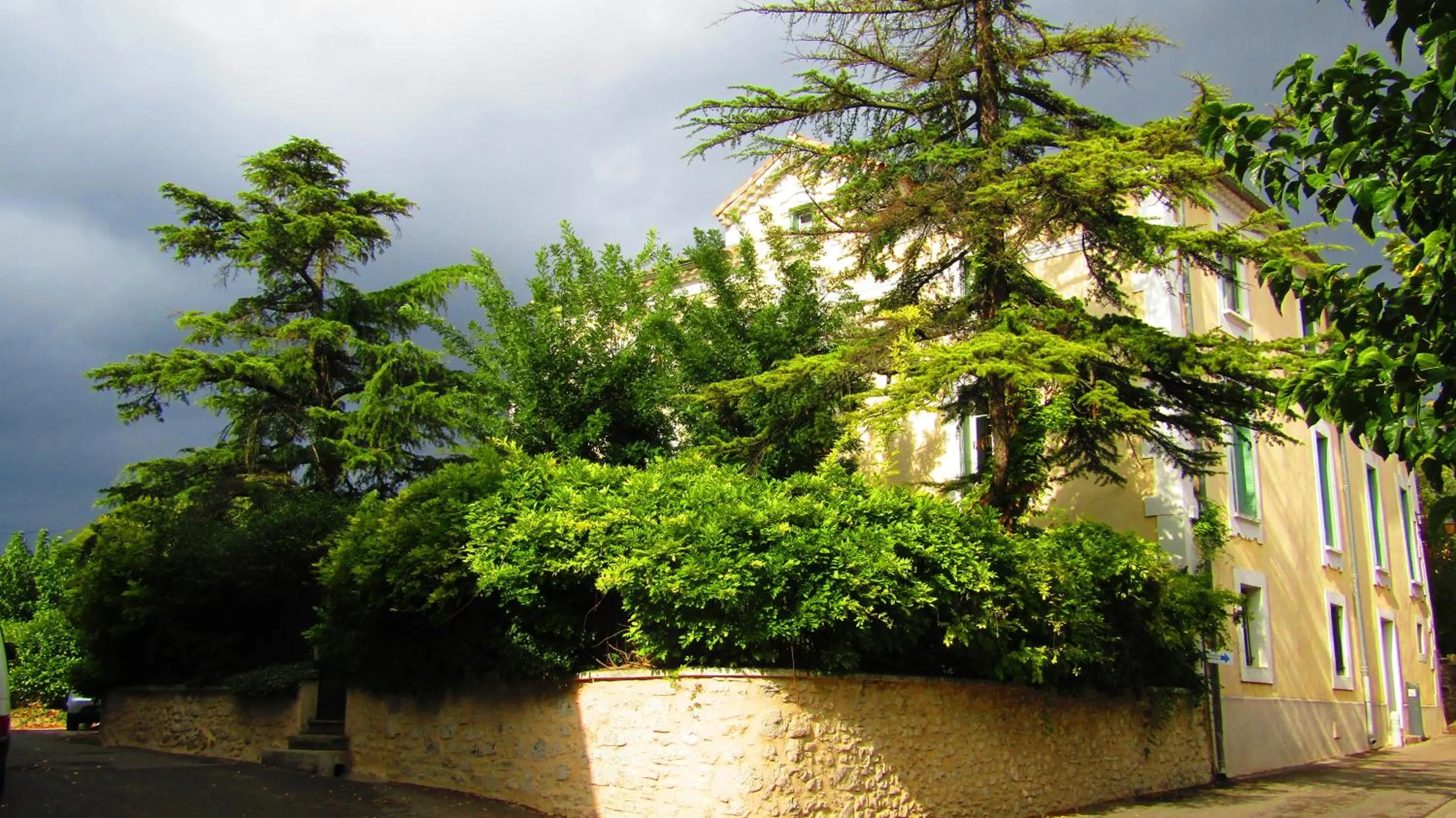 Property building in La Bastide de Canaules