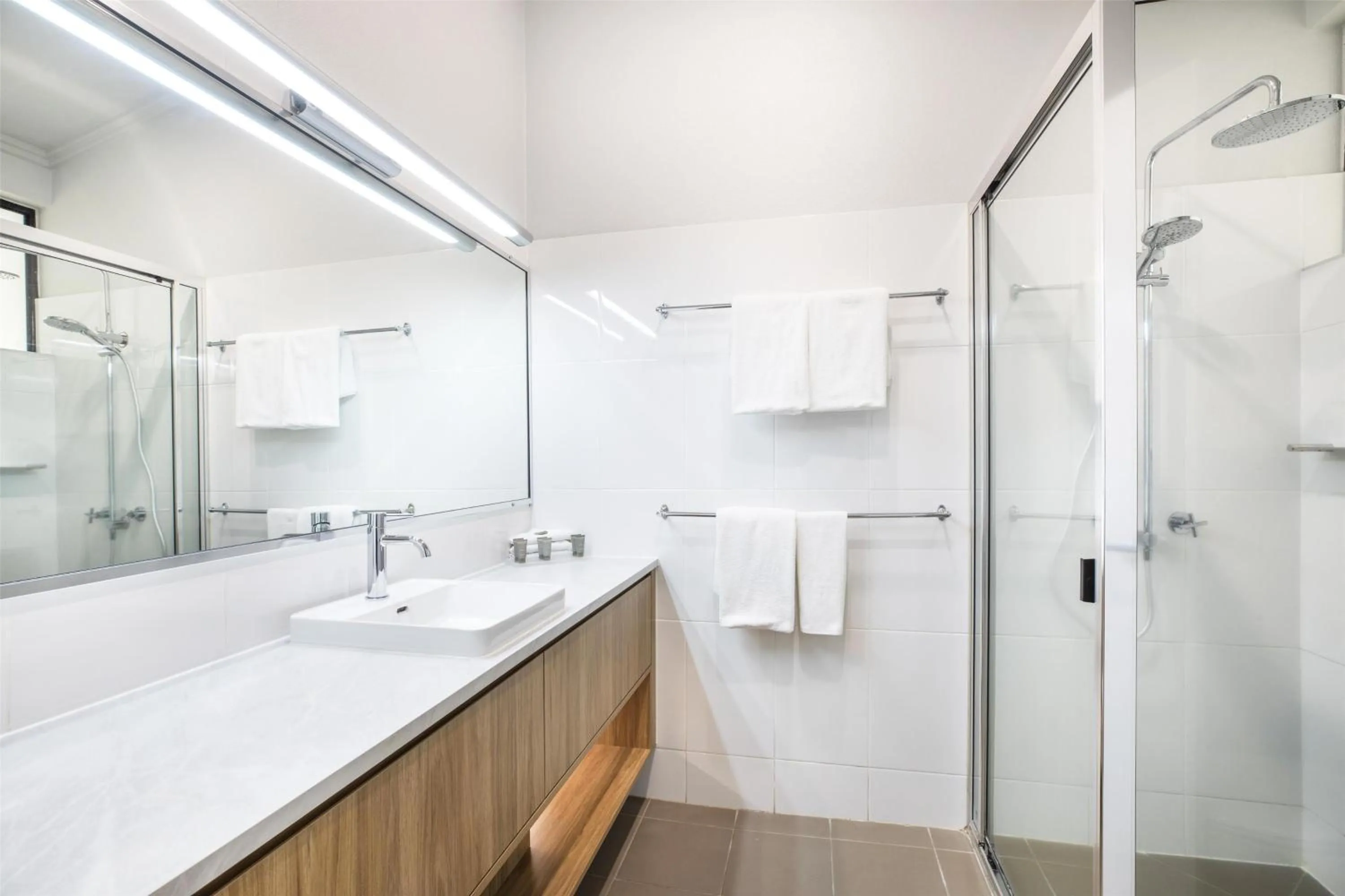 Bathroom in Nightelier Mission Beach