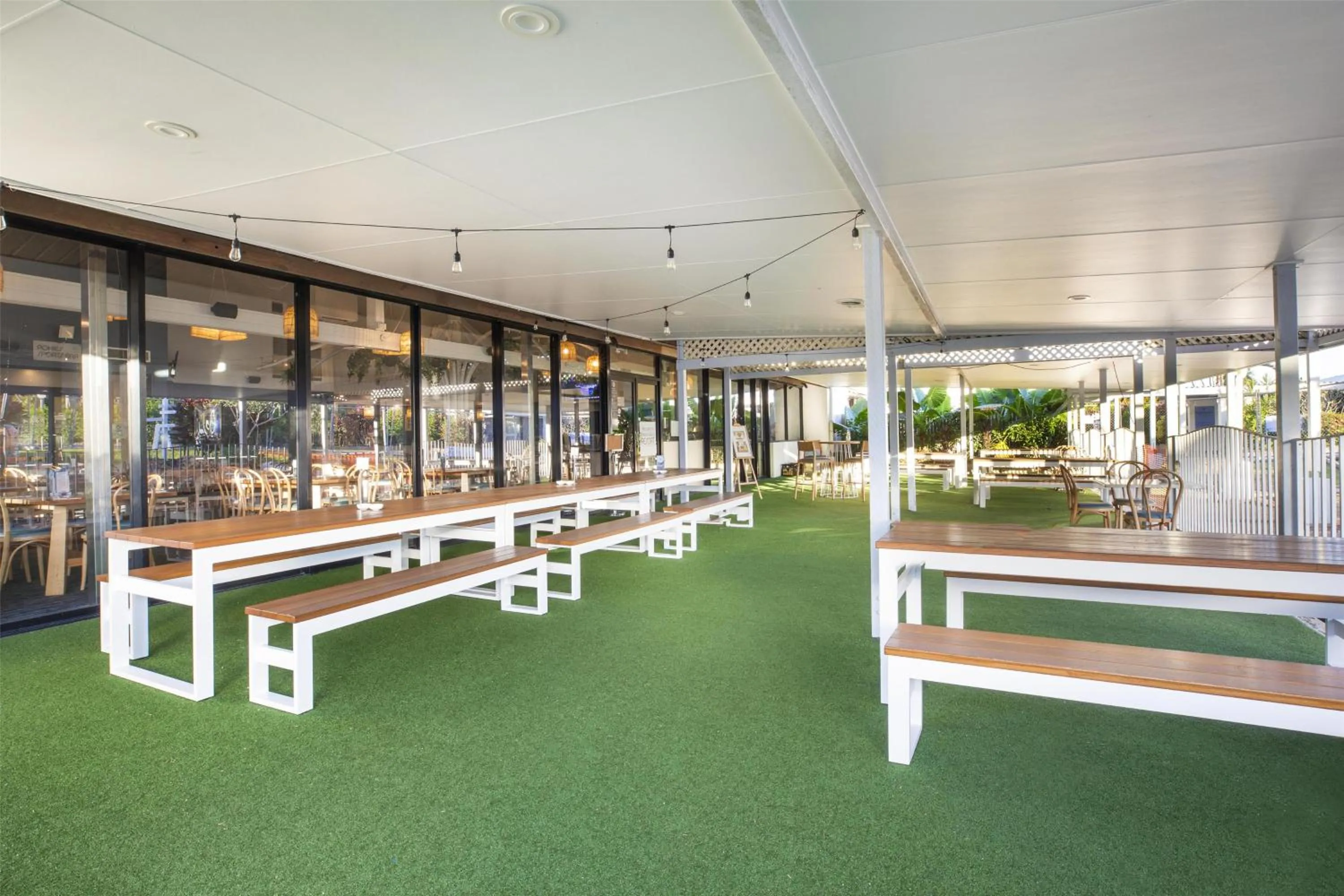 Restaurant/places to eat in Nightelier Mission Beach