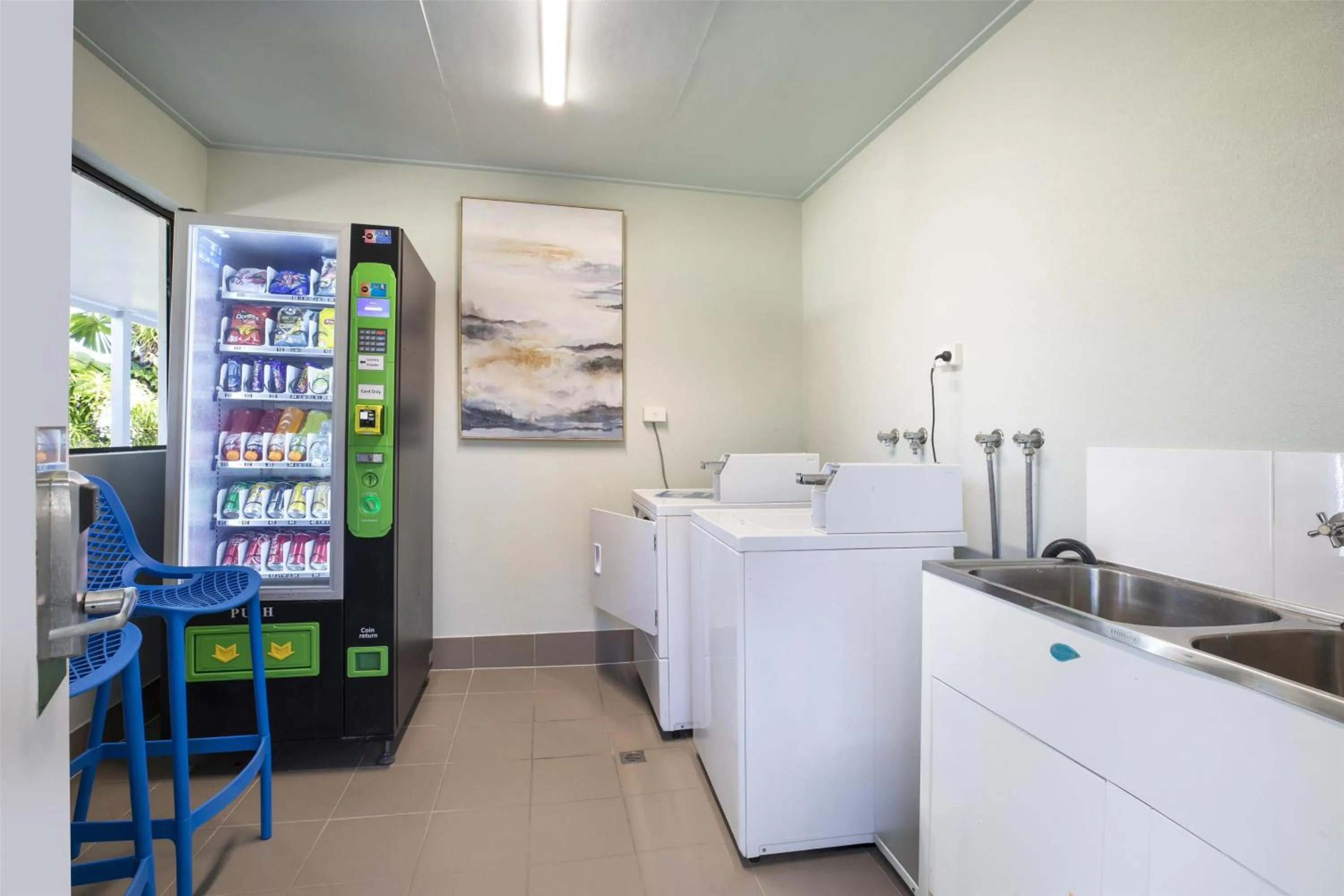 laundry in Nightelier Mission Beach