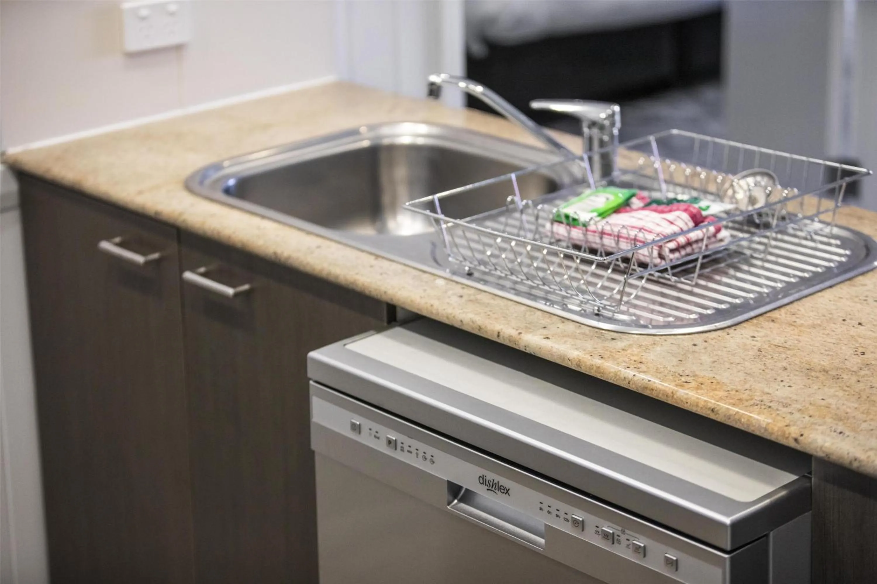 Kitchen or kitchenette in Nightelier Mission Beach