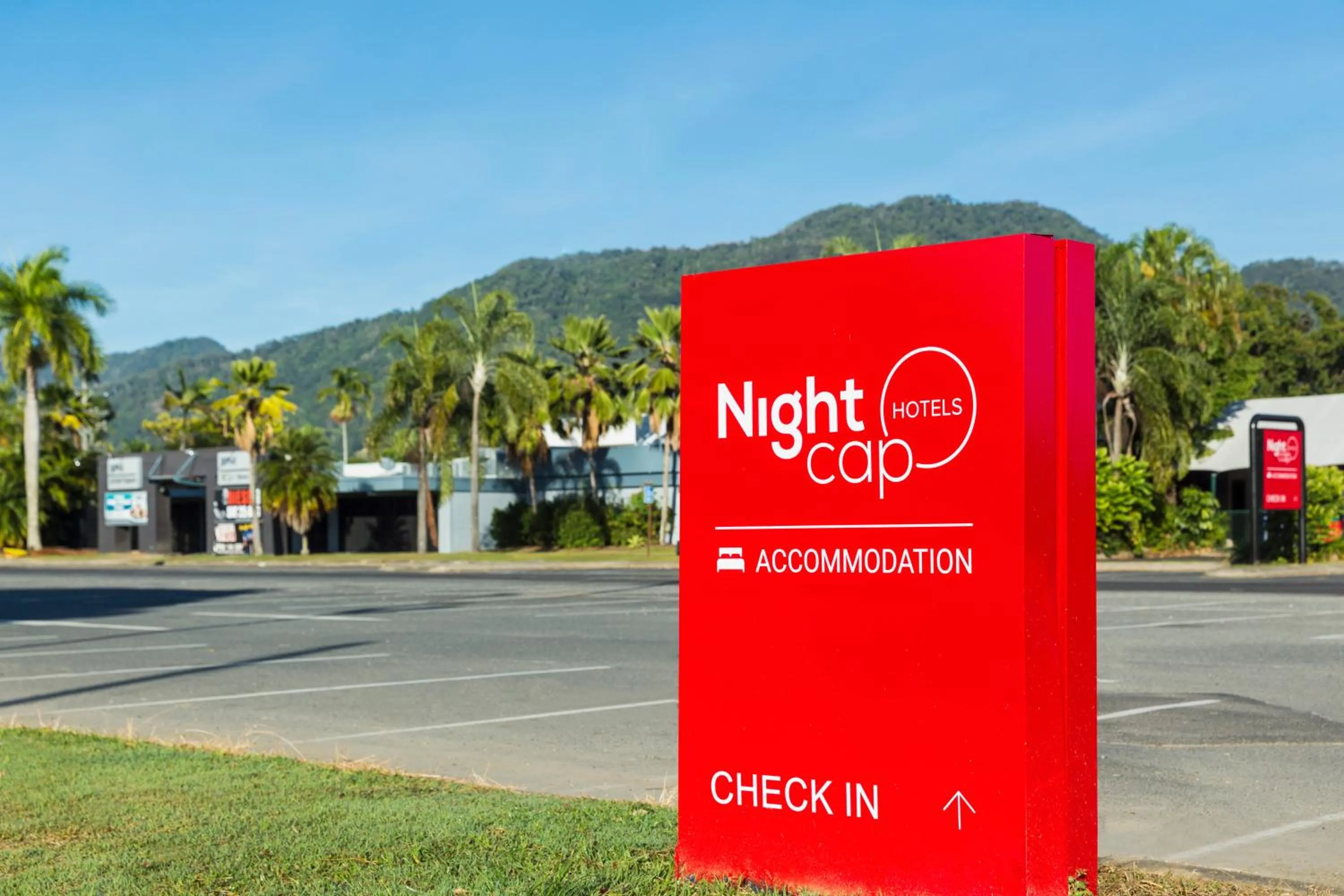 Facade/entrance in Nightcap at Edge Hill Tavern