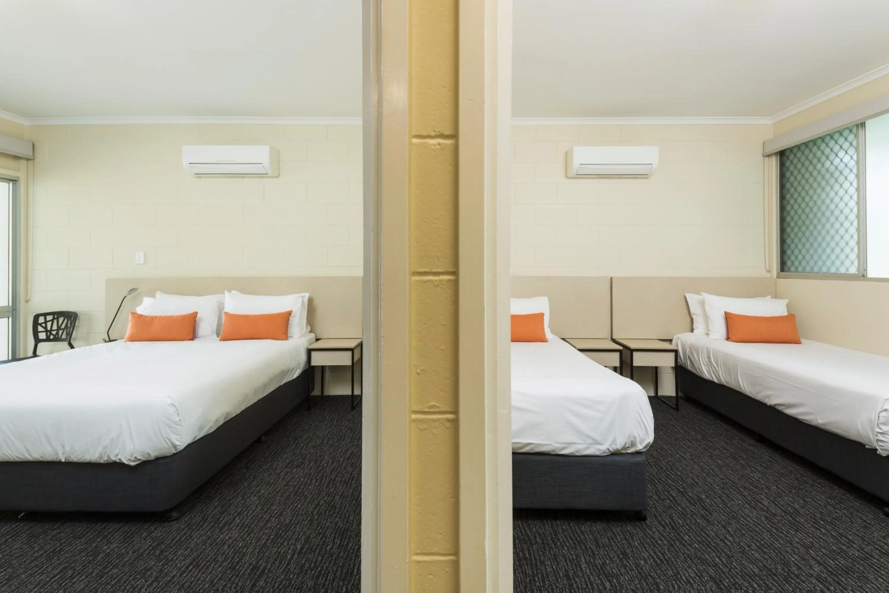 Bedroom, Bed in Nightcap at Edge Hill Tavern