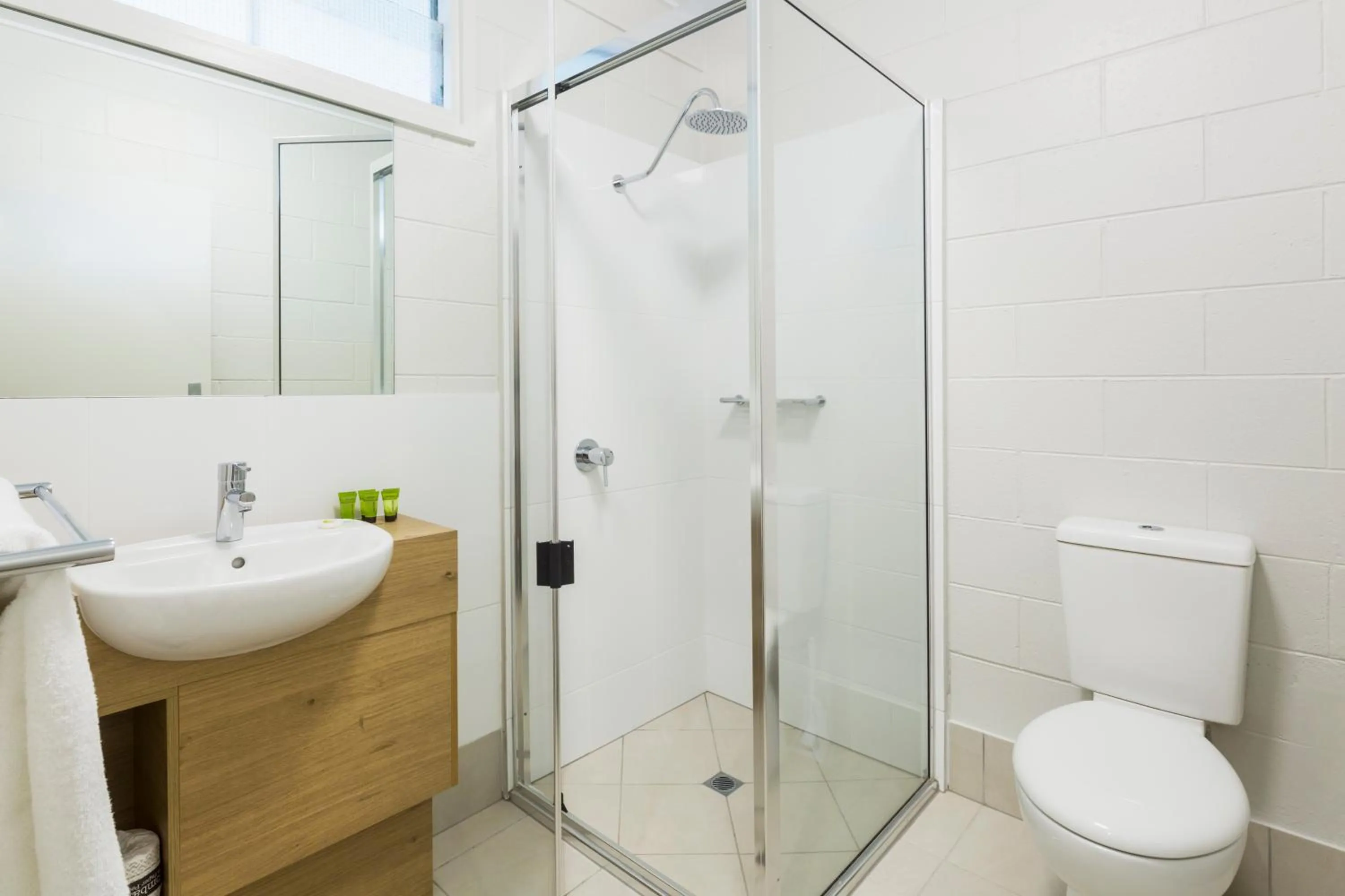 Bathroom in Nightcap at Edge Hill Tavern