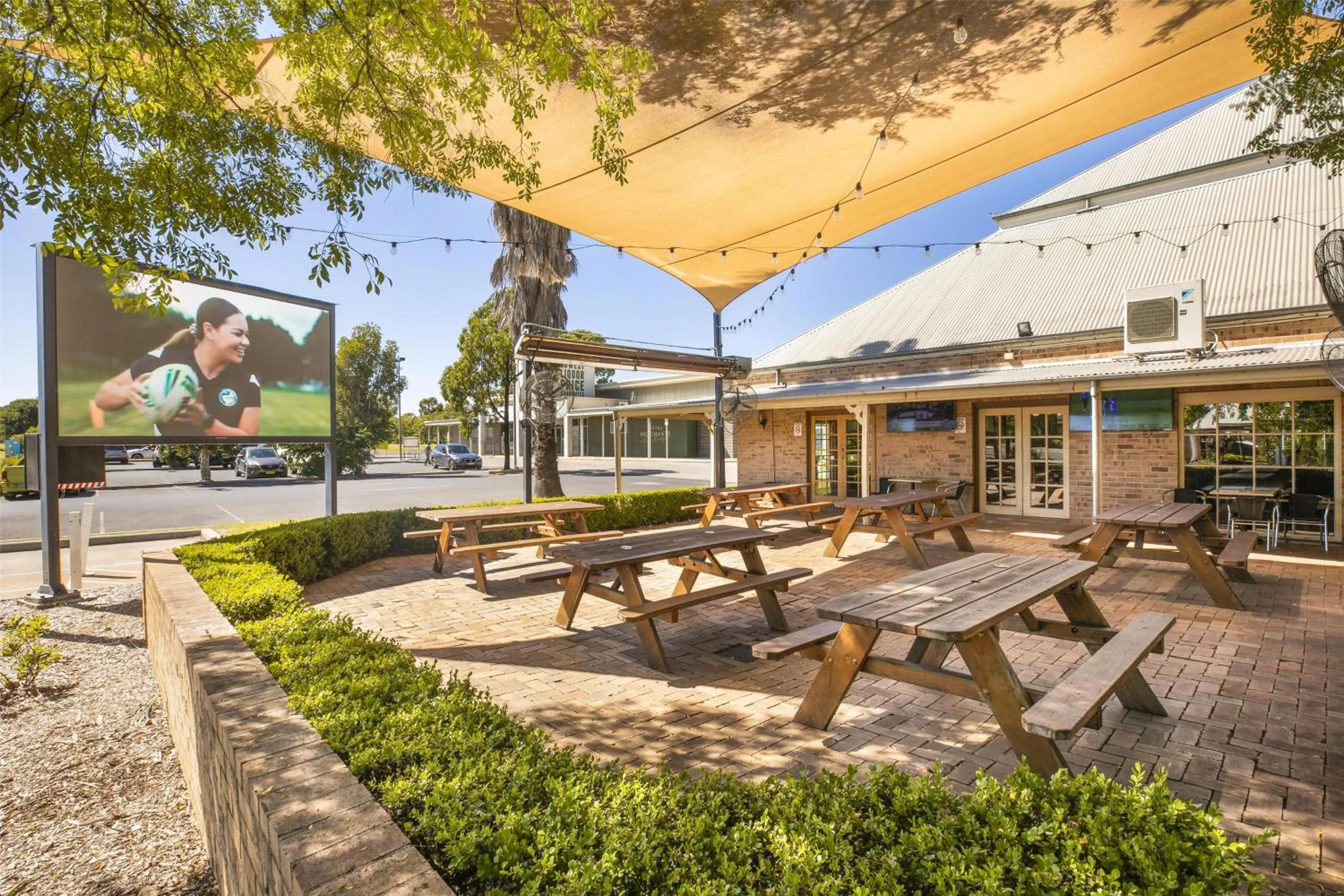 Property building in Nightcap at Macquarie Inn