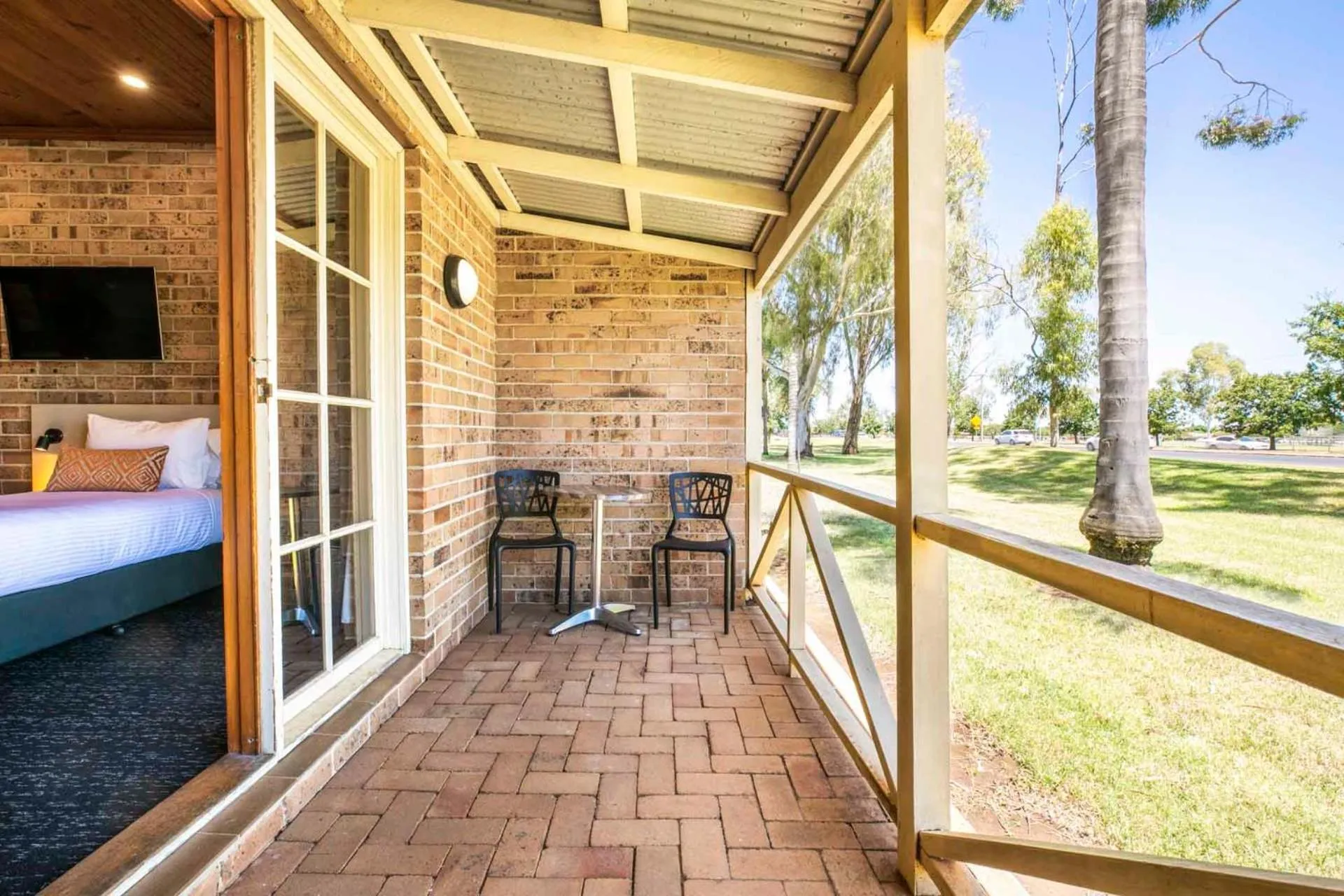 Patio, Bed in Nightcap at Macquarie Inn