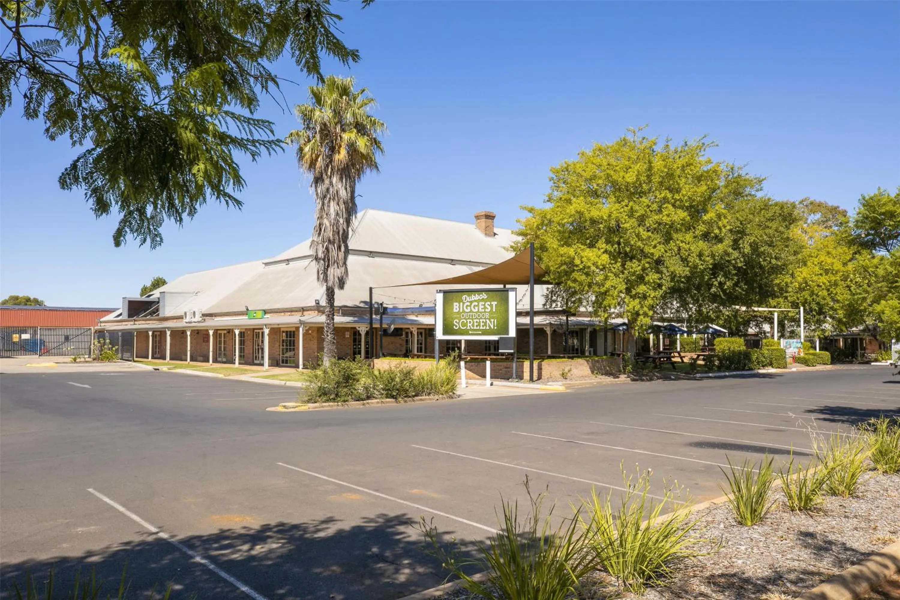 Property building in Nightcap at Macquarie Inn