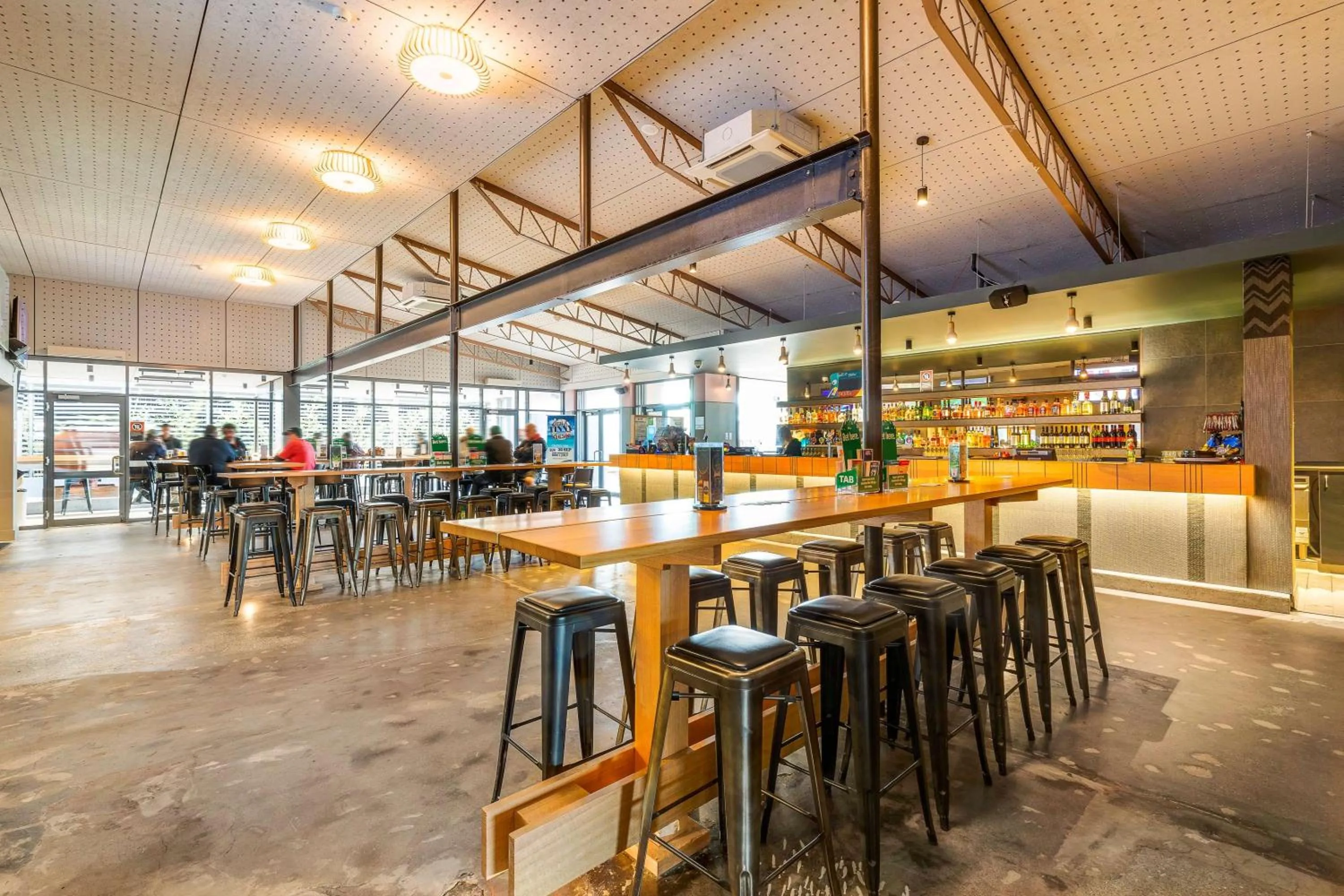 Lounge or bar in Nightcap at Ocean Beach Hotel