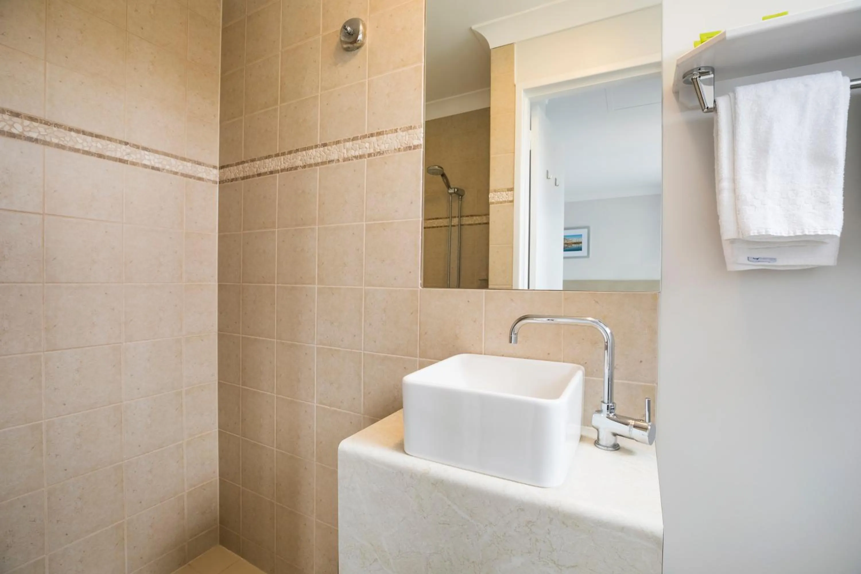 Bathroom in Nightcap at the Ship Inn