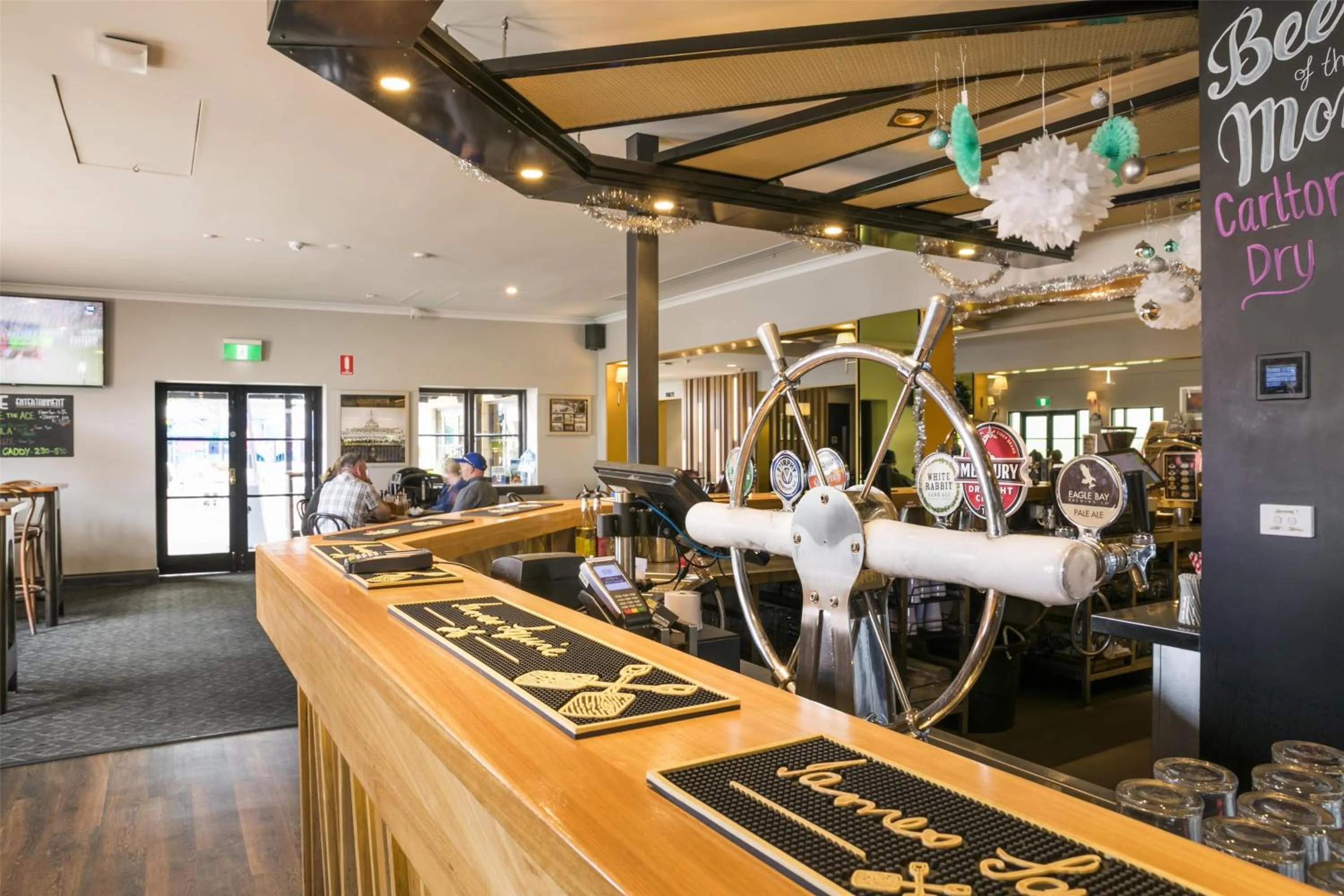 Lounge or bar in Nightcap at the Ship Inn