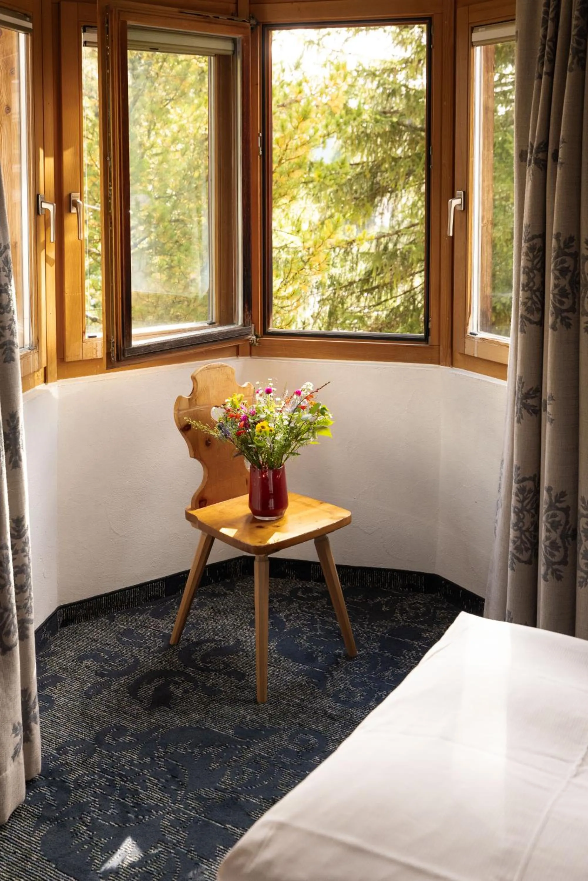 Bed in Hotel Chesa Rosatsch - Home of Food