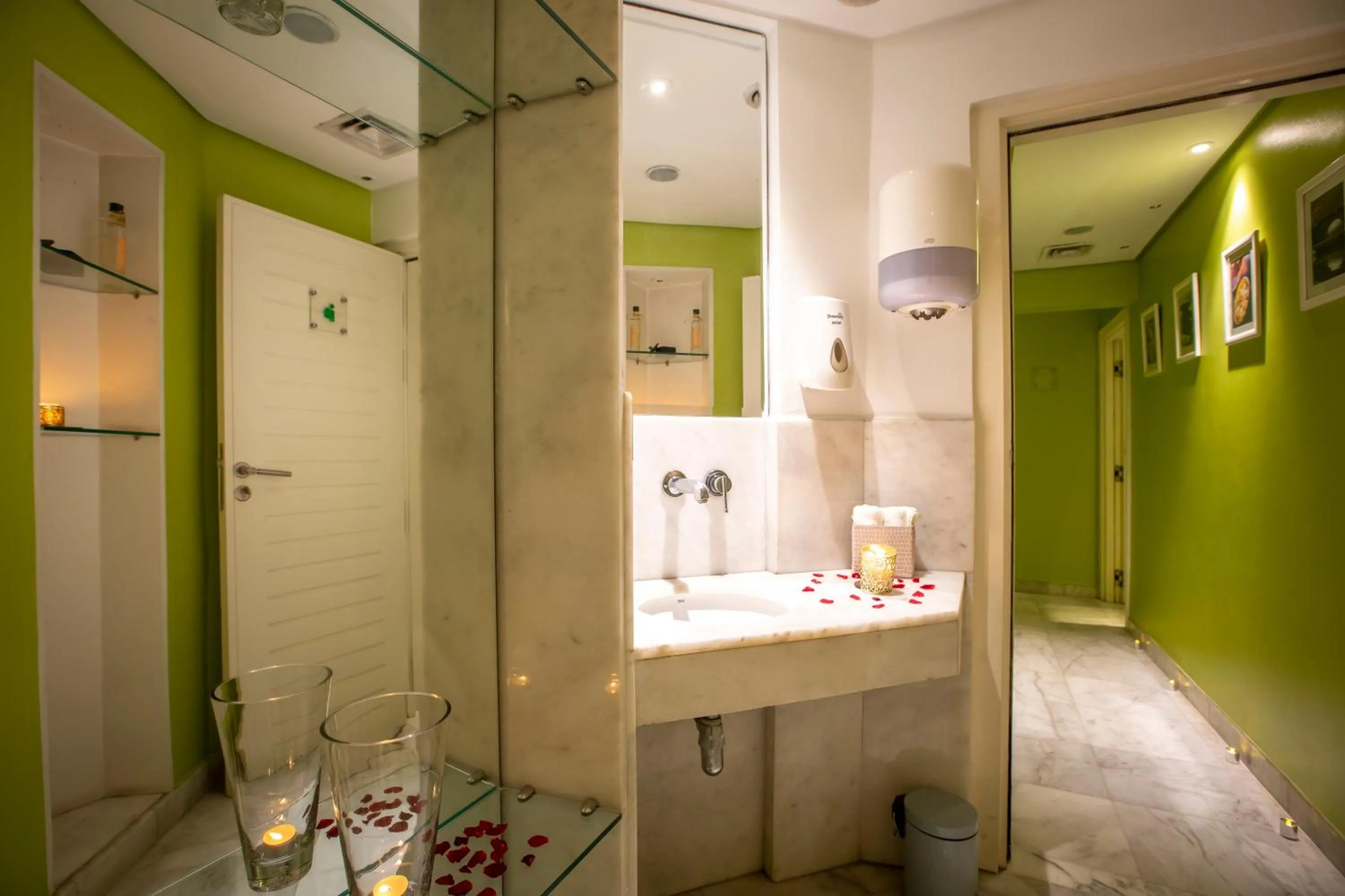 Steam room in Hotel Atlantic Agdal