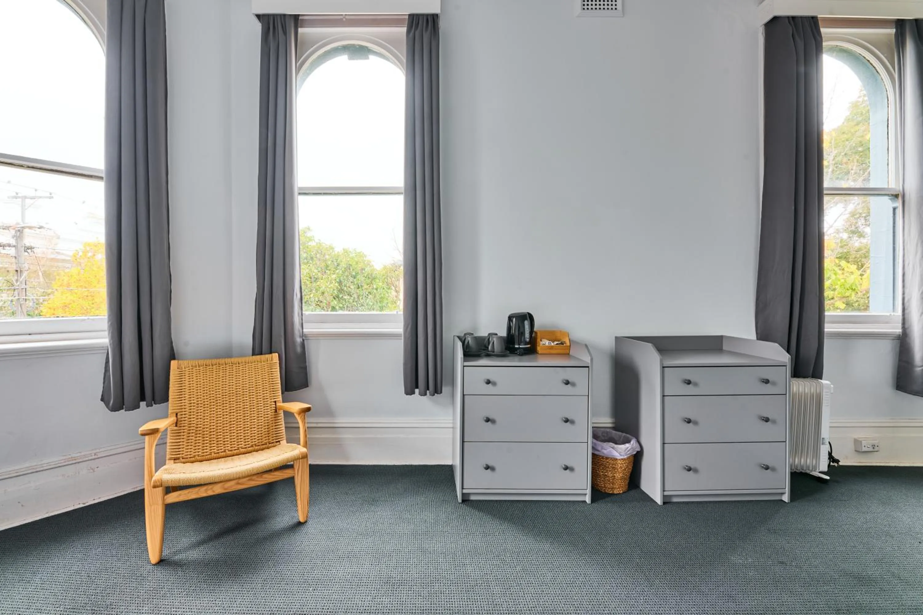 Bedroom in College Lawn Hotel