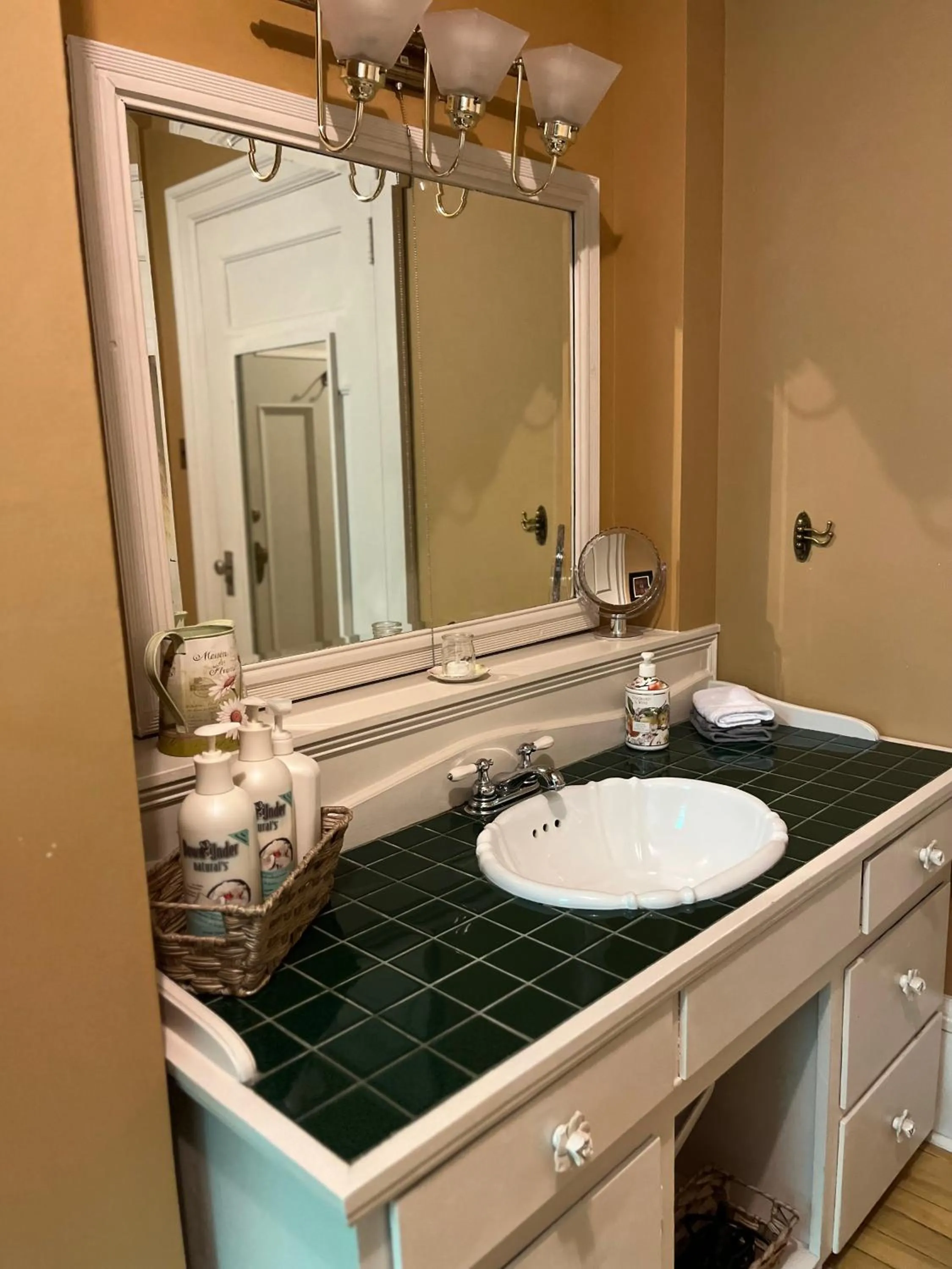 Bathroom in Stirling House