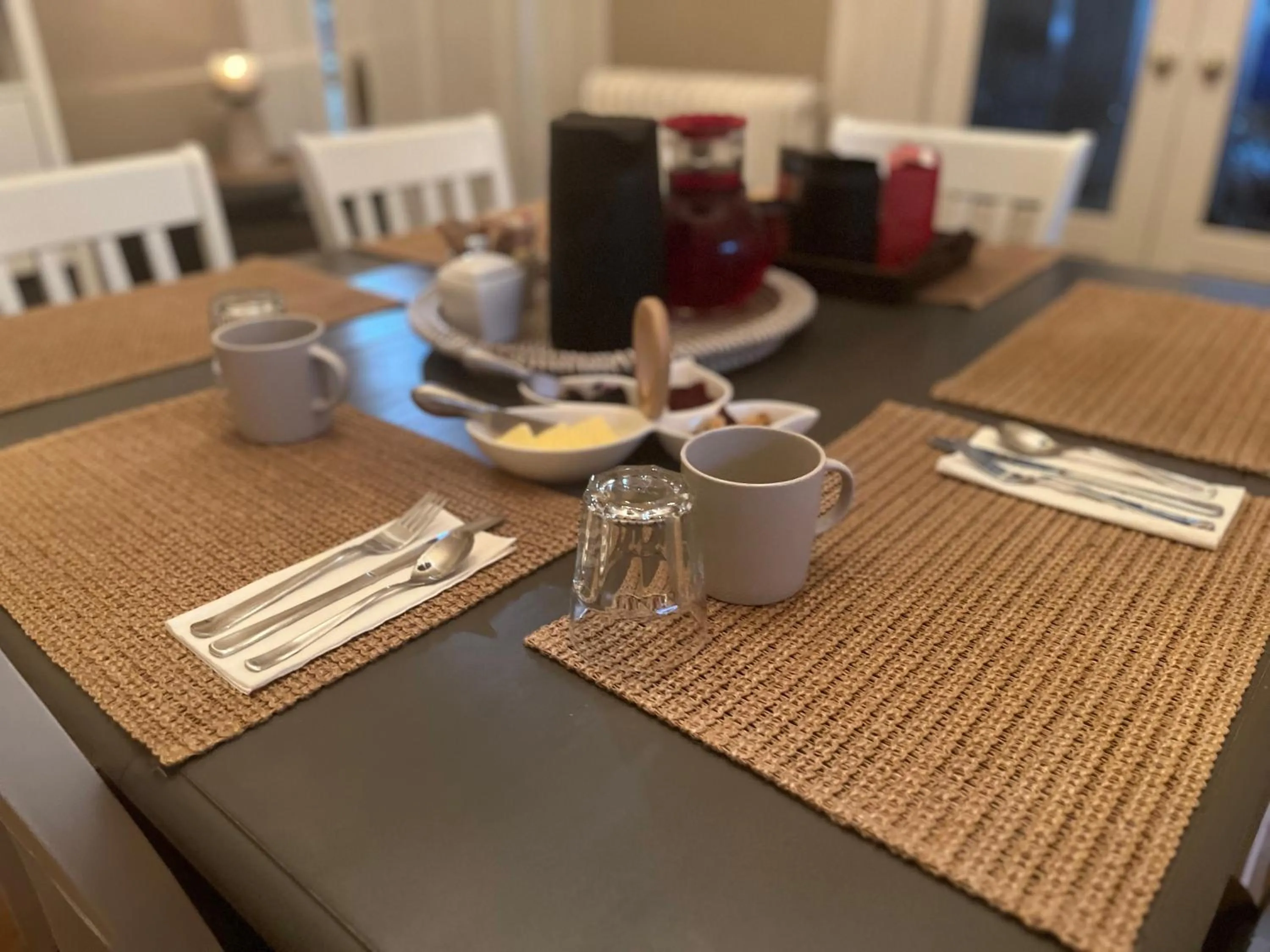 Restaurant/places to eat in Stirling House