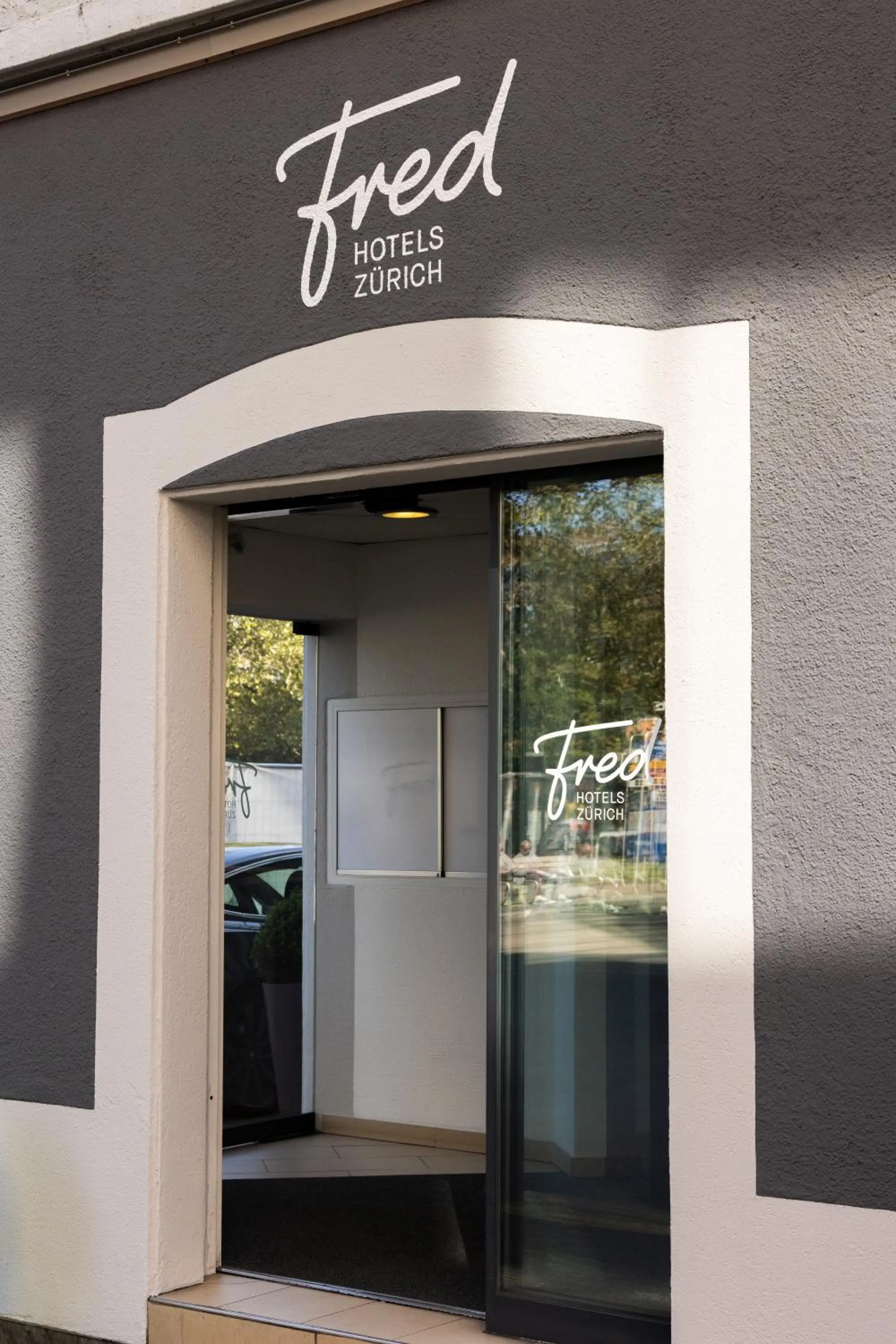 Facade/entrance in Fred Hotel Zürich Hauptbahnhof