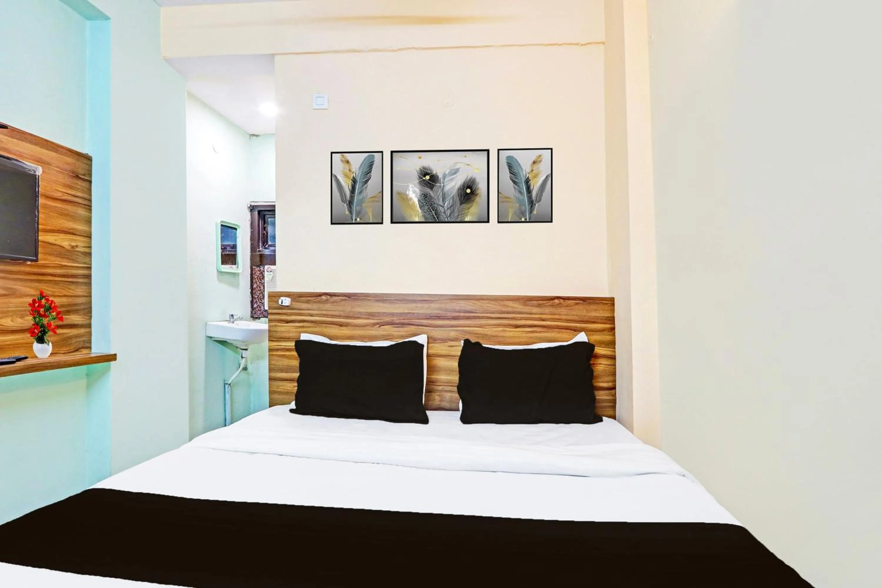 Bedroom, Bed in Super Hotel O Karimnagar