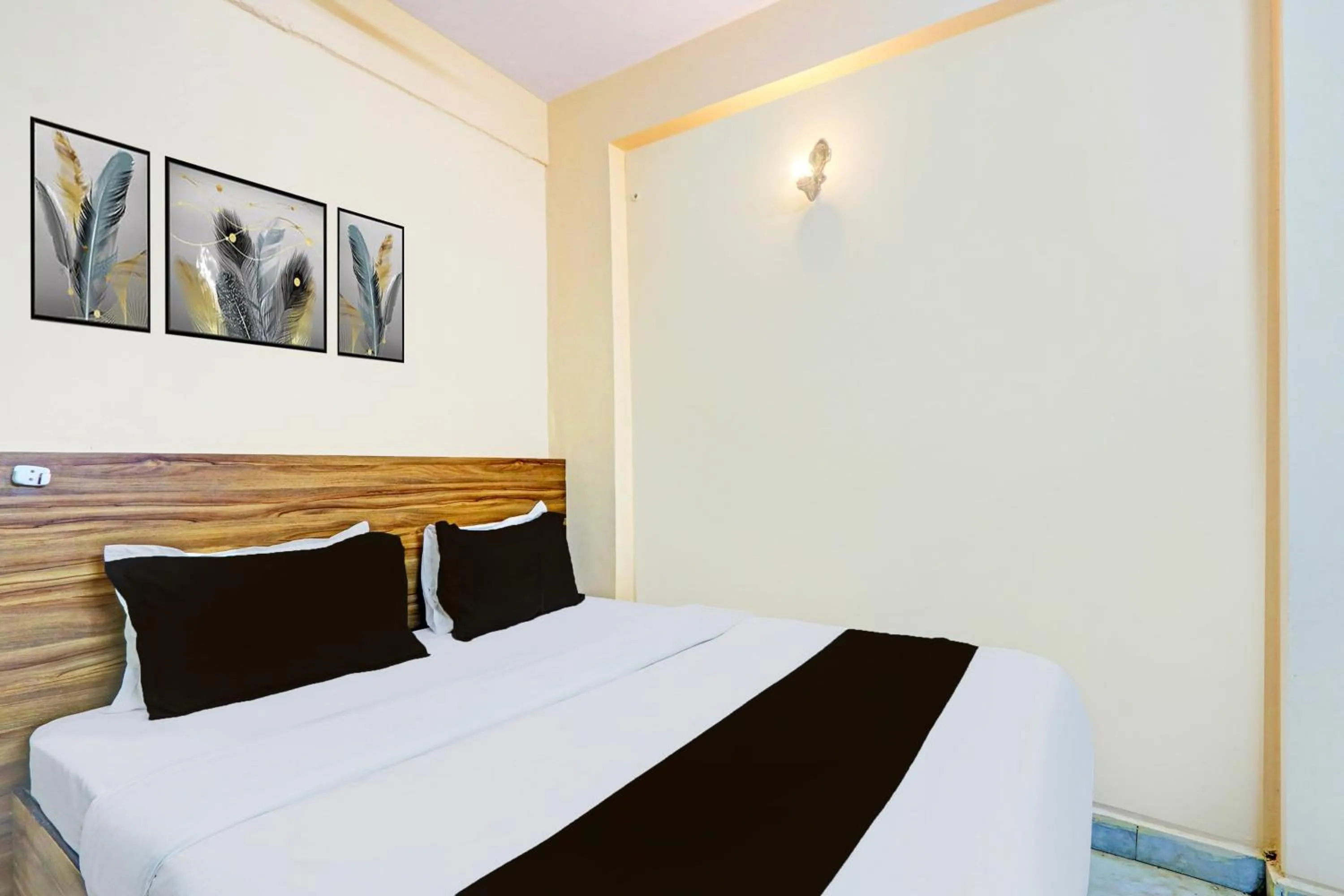 Bedroom, Bed in Super Hotel O Karimnagar