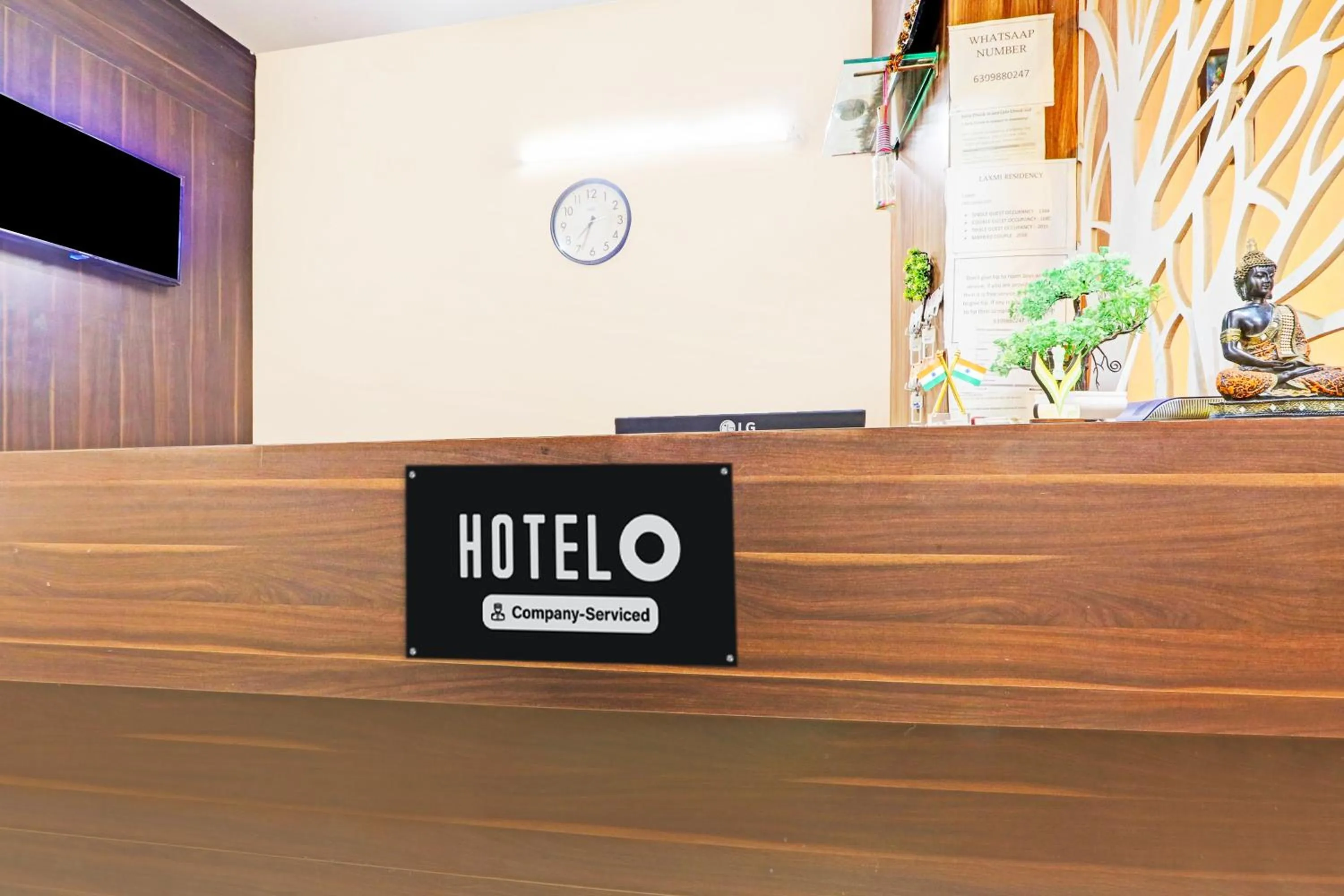 Lobby or reception in Super Hotel O Karimnagar