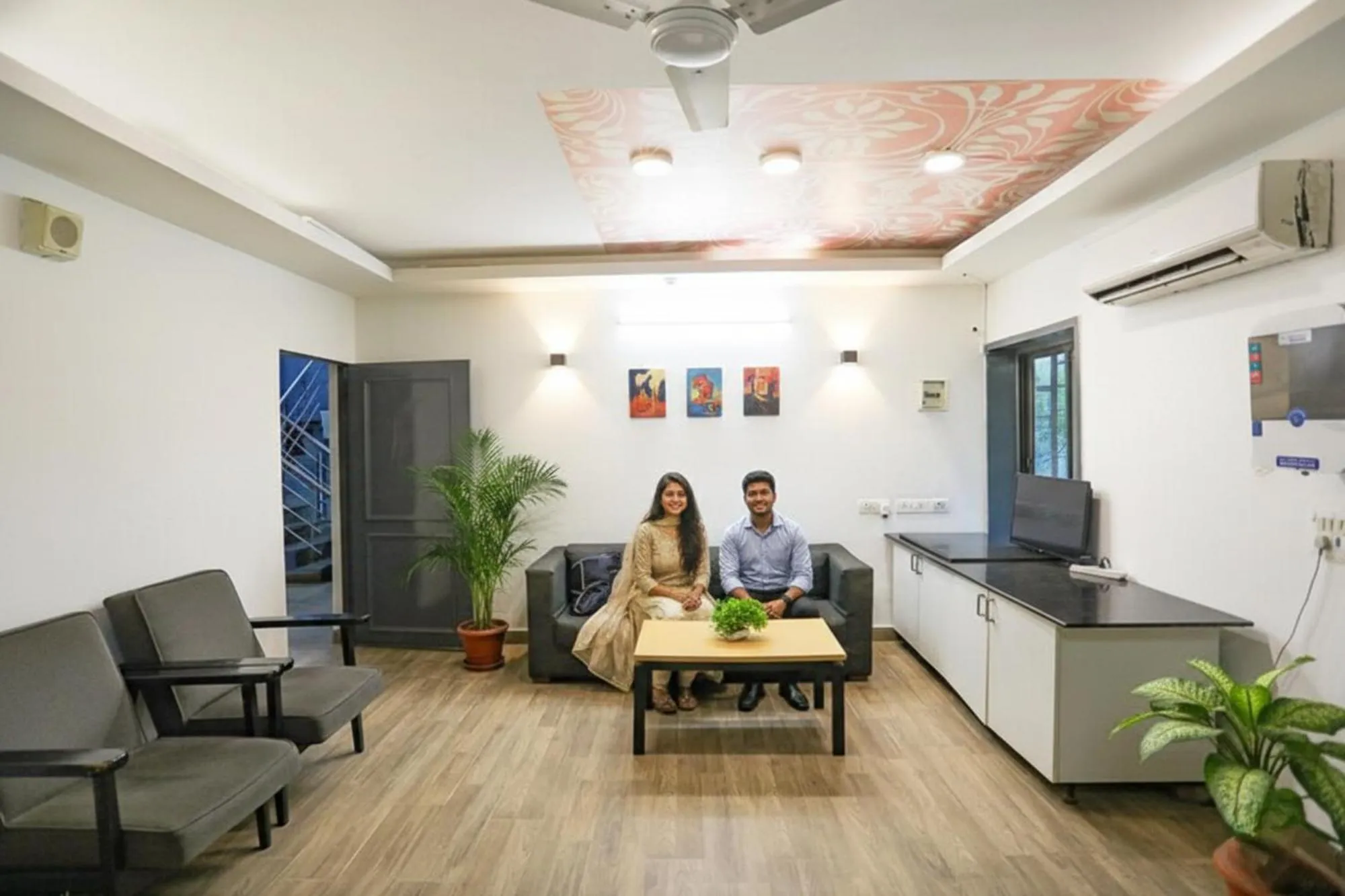 Living room in FabHotel F9 Sector 51