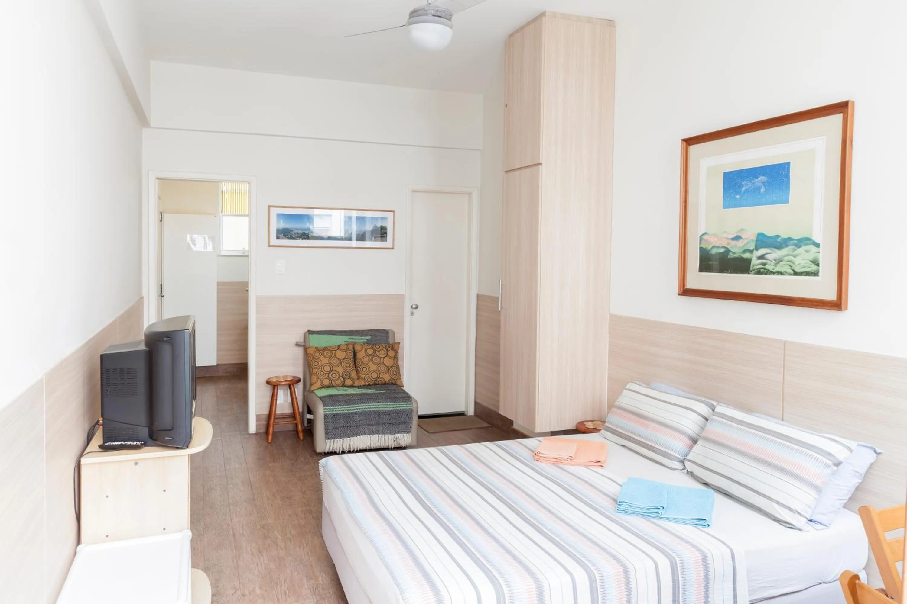 Photo of the whole room, Bed in Alex Rio Flats Studio with Balcony