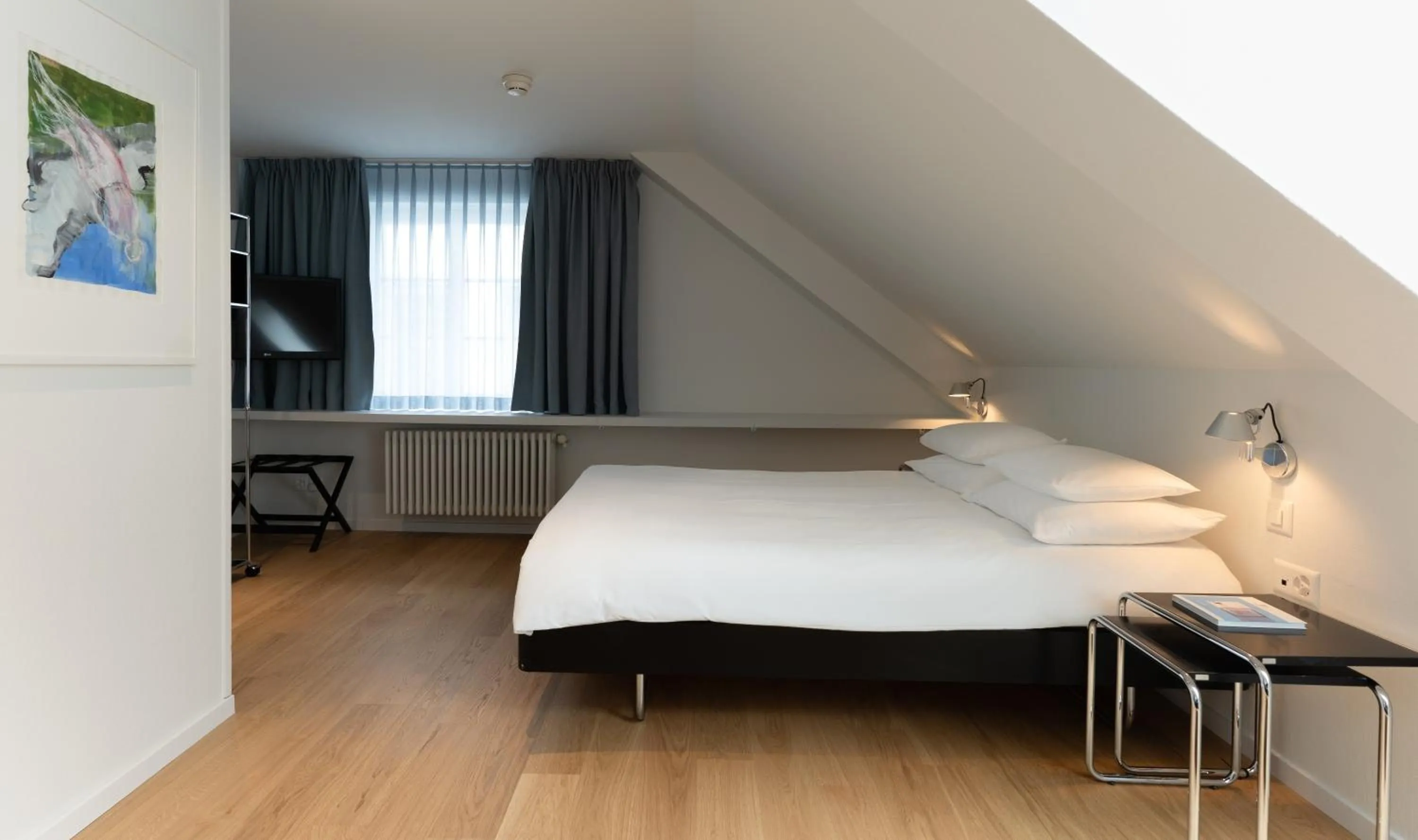 Photo of the whole room, Bed in Boutique Hotel Helmhaus Zürich