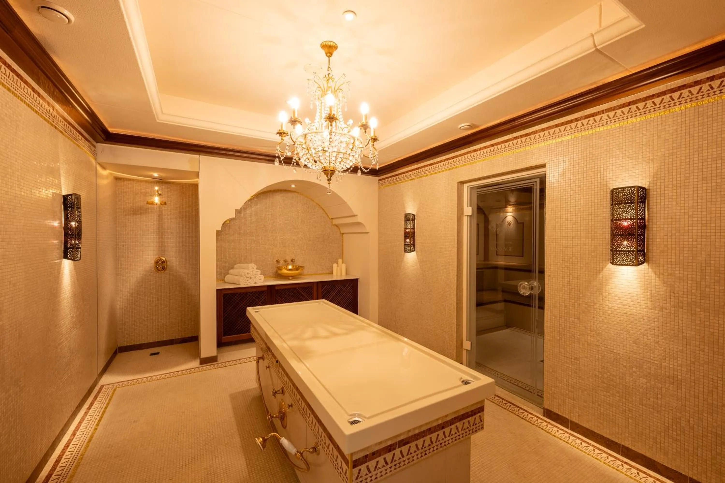 Sauna, Bed in Kúpele Brusno - Kúpeľný hotel Poľana