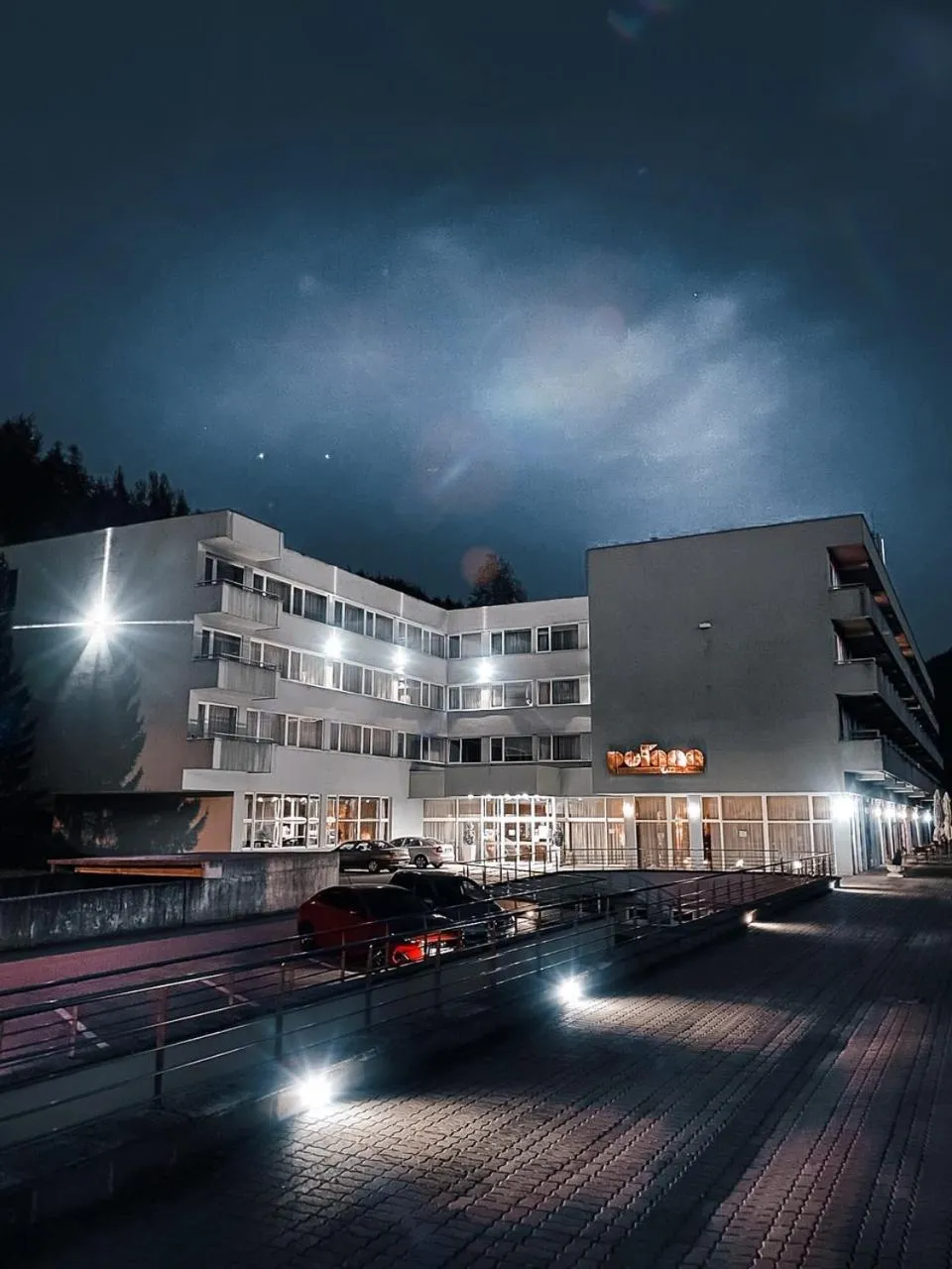 Property building in Kúpele Brusno - Kúpeľný hotel Poľana