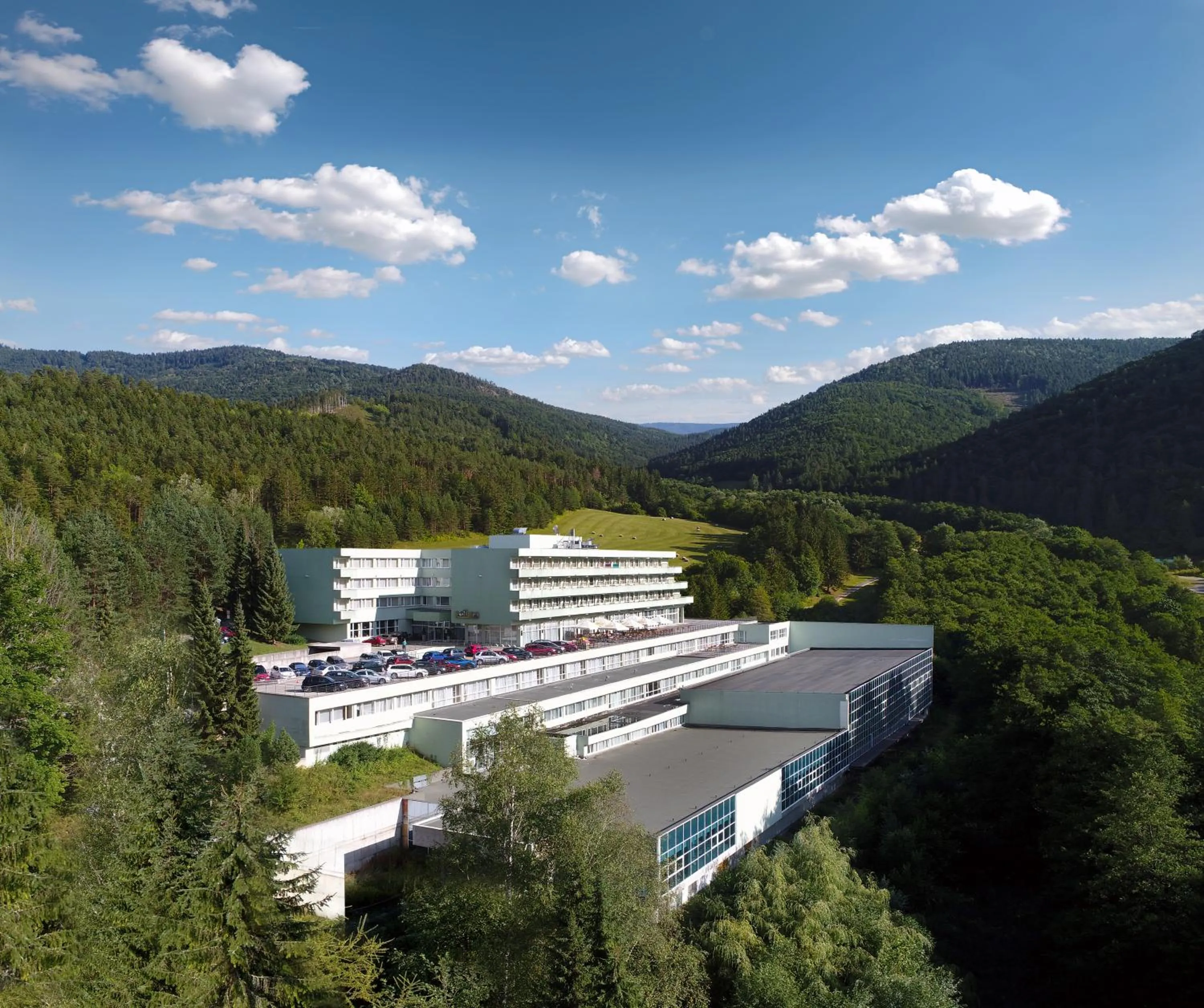 Kúpele Brusno - Kúpeľný hotel Poľana