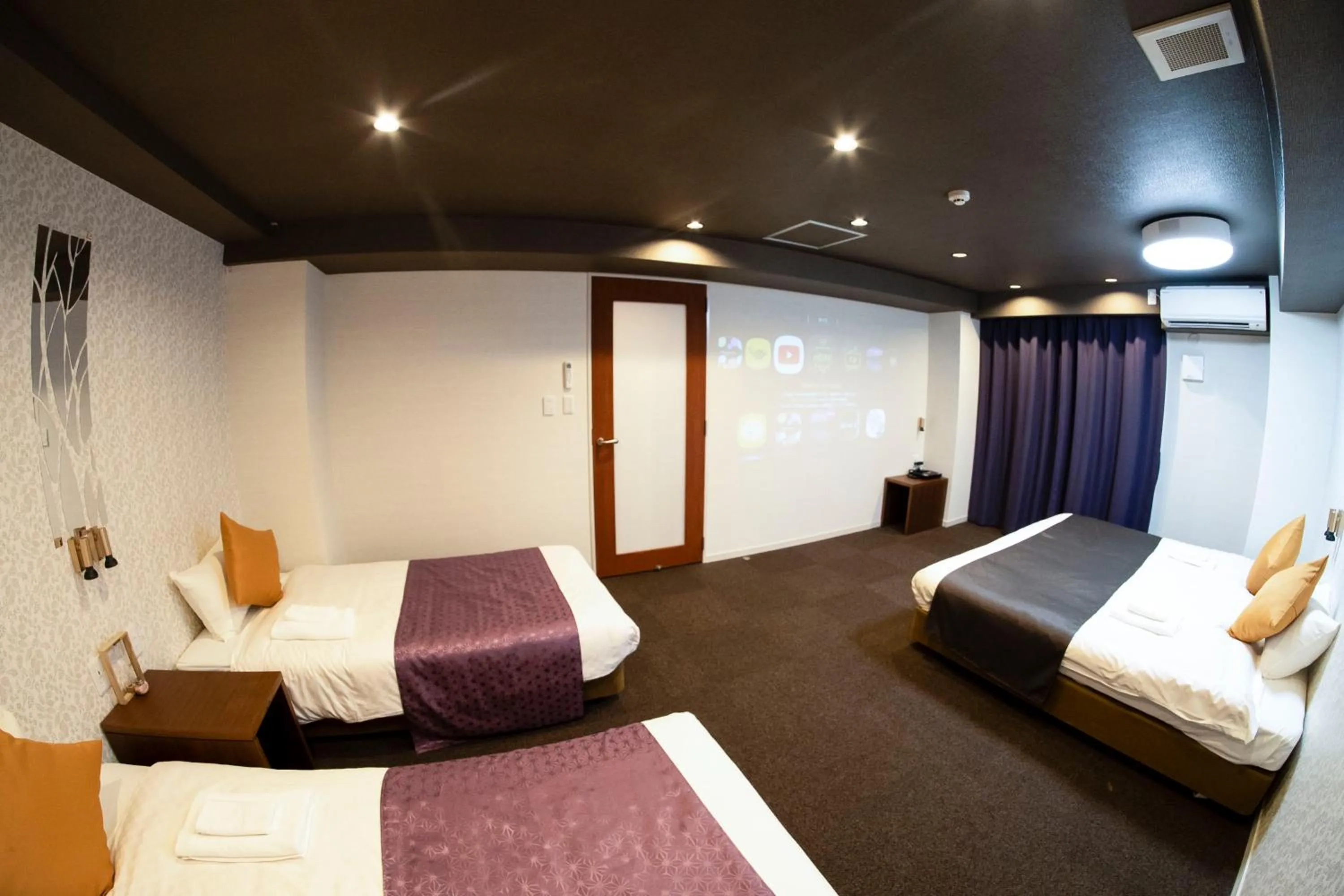 Photo of the whole room, Bed in Hotel S-Presso West