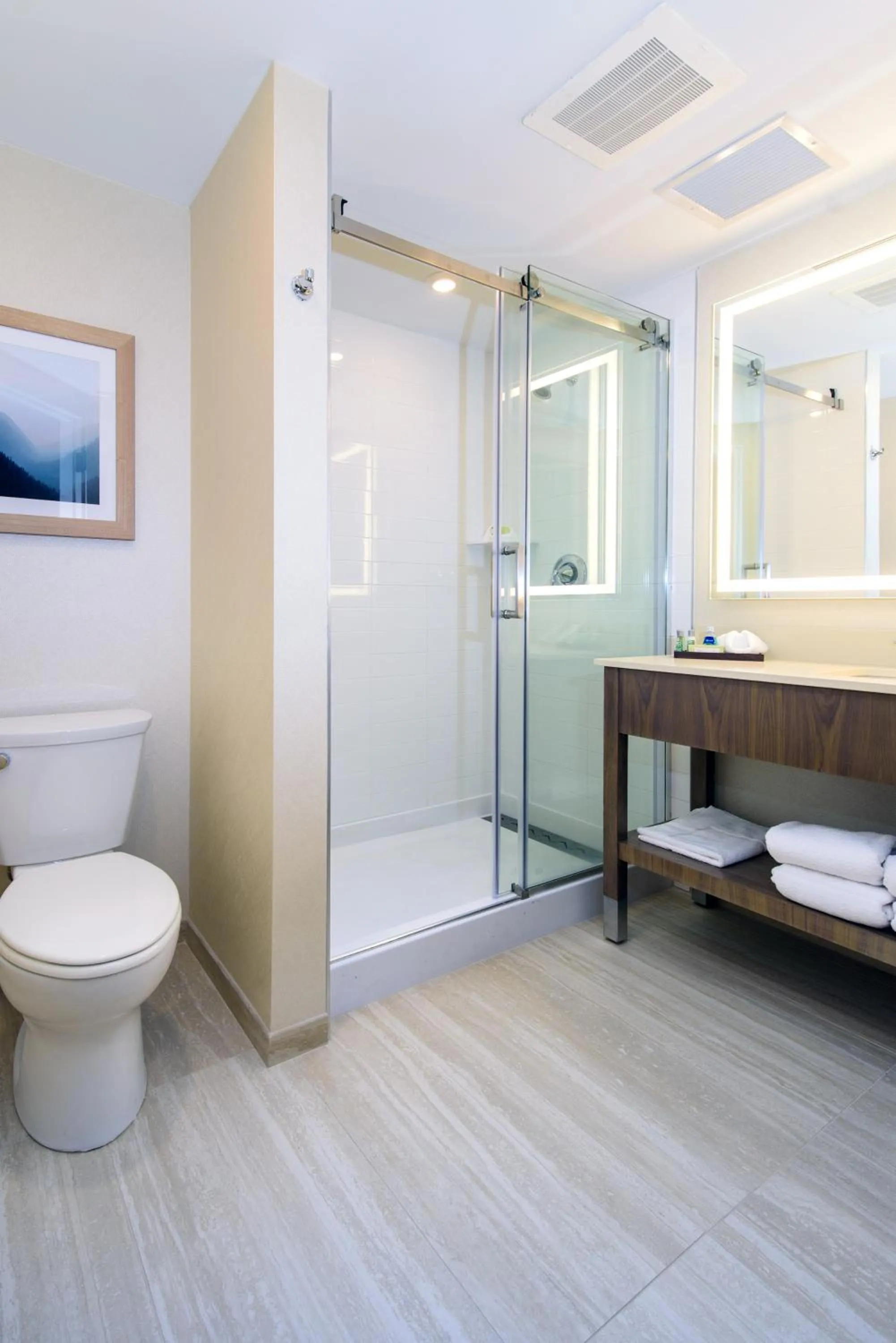 Shower in Mohegan Pennsylvania Casino Resort - Adults Only