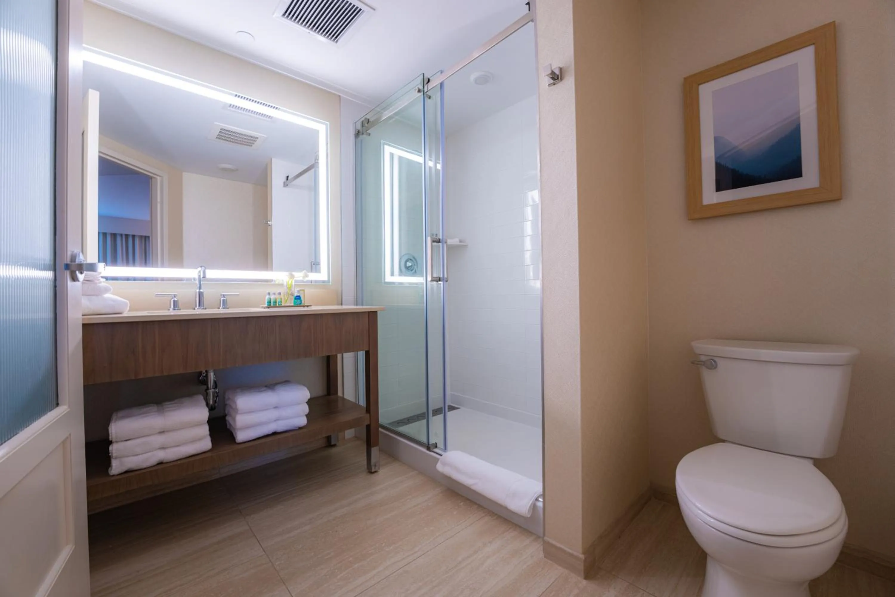 Shower in Mohegan Pennsylvania Casino Resort - Adults Only