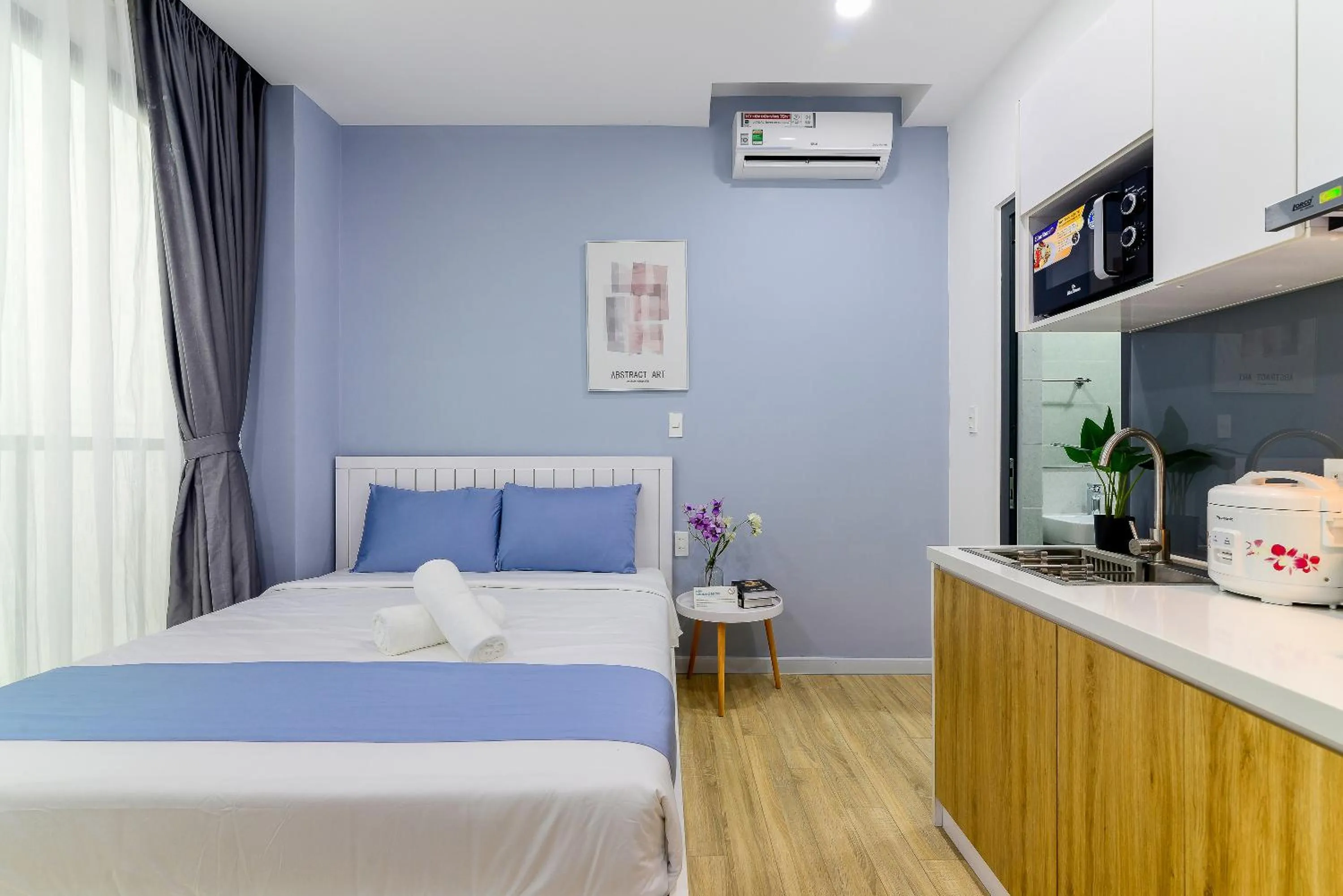 Photo of the whole room, Bed in Cozrum Homes - Saphera Residence