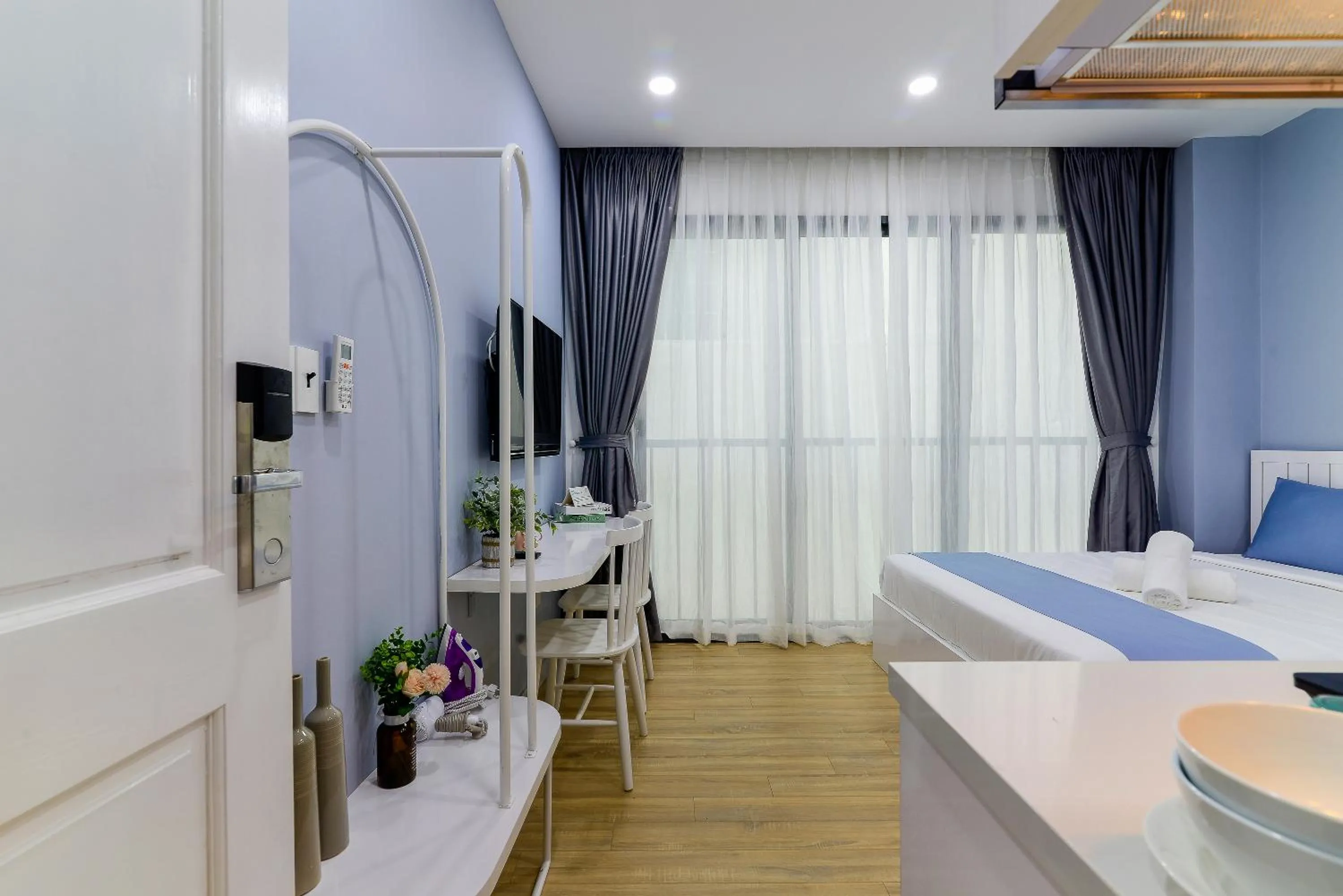 Photo of the whole room, Bed in Cozrum Homes - Saphera Residence