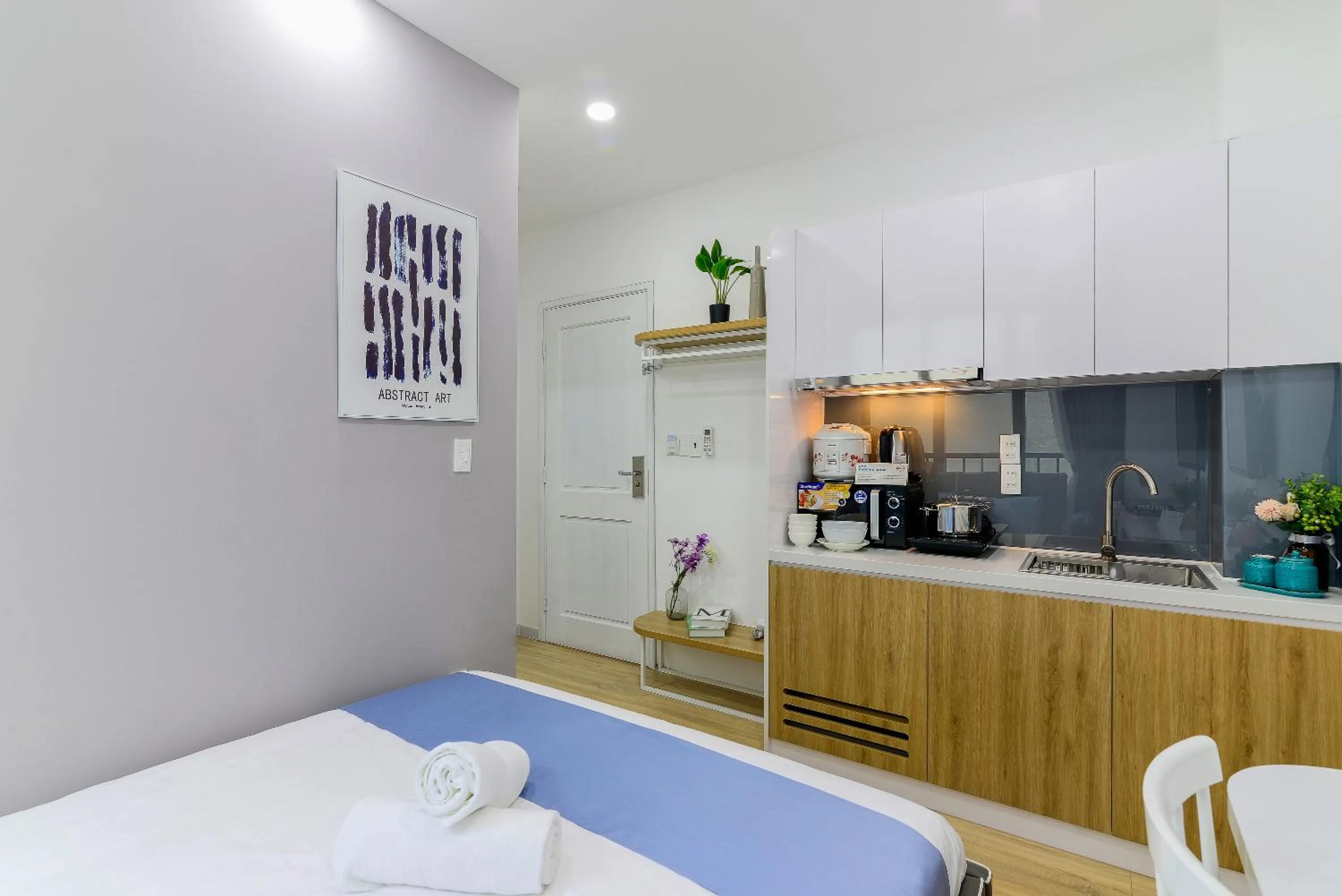 Kitchen or kitchenette, Bed in Cozrum Homes - Saphera Residence