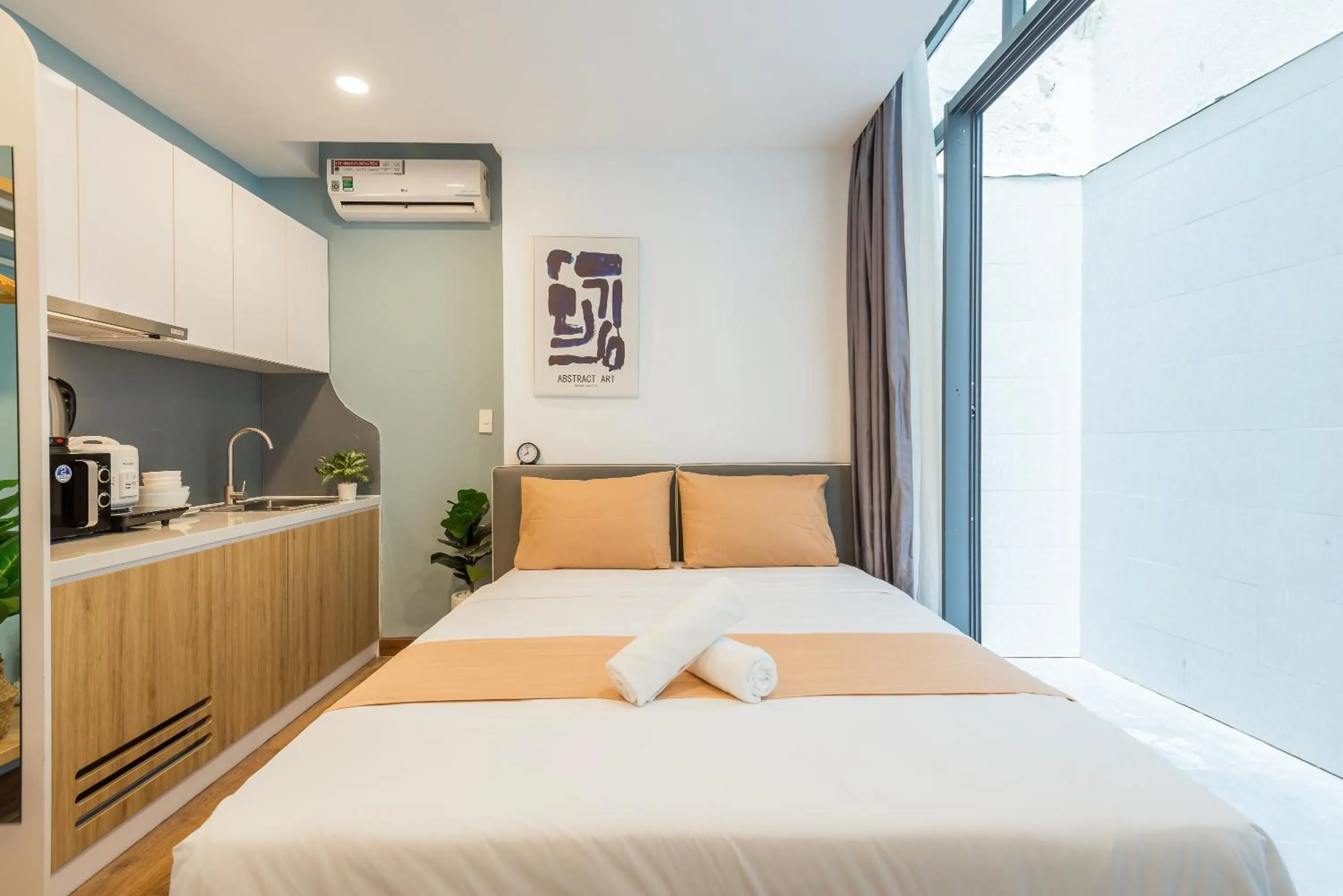 Photo of the whole room, Bed in Cozrum Homes - Saphera Residence