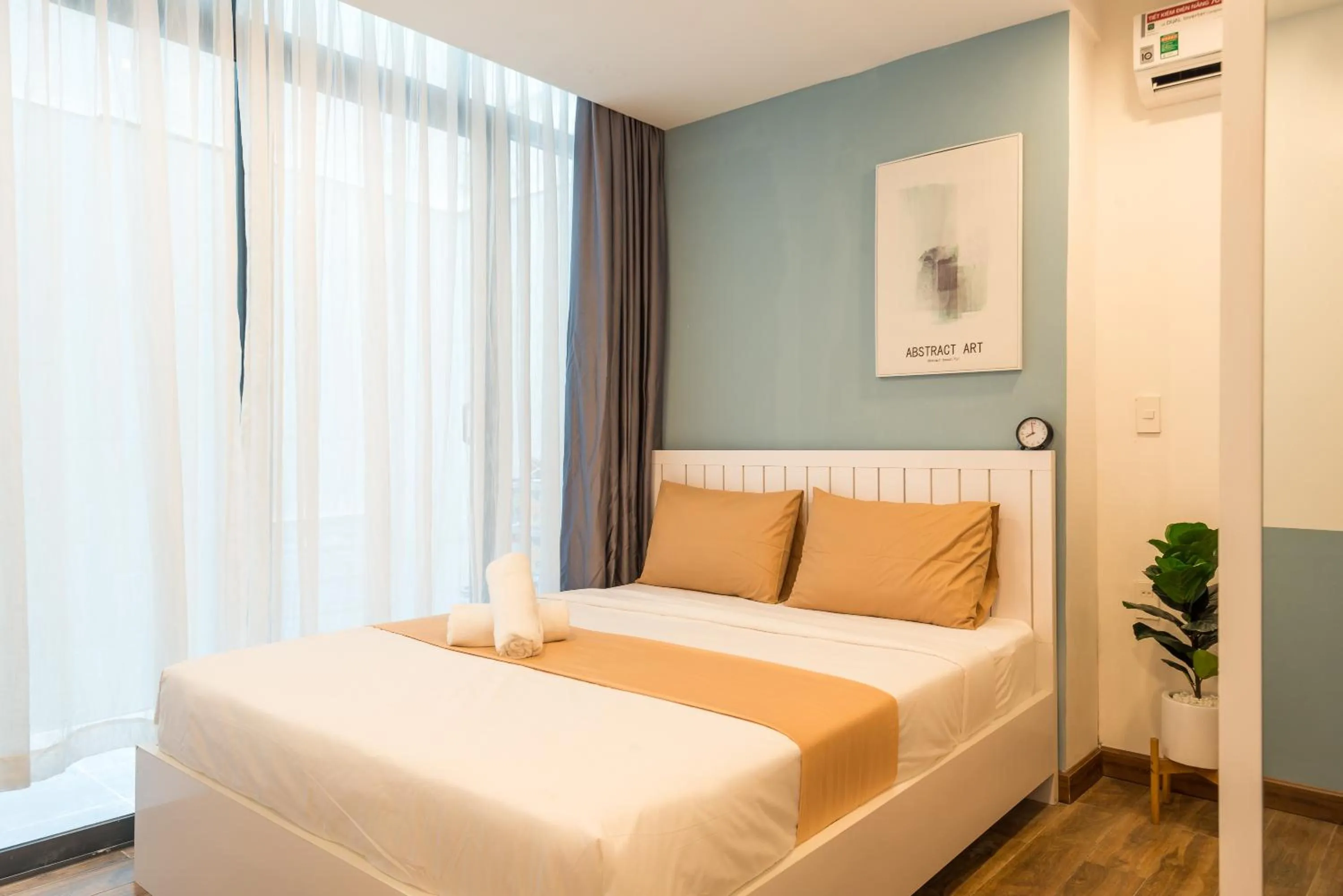 Photo of the whole room, Bed in Cozrum Homes - Saphera Residence