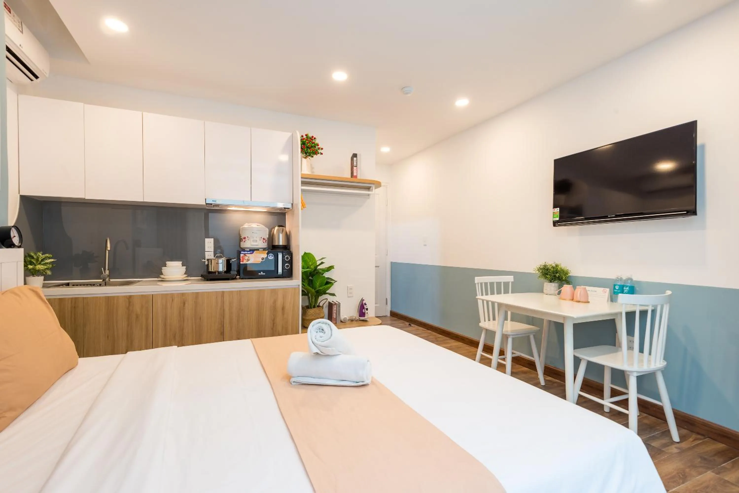 Kitchen or kitchenette, Bed in Cozrum Homes - Saphera Residence