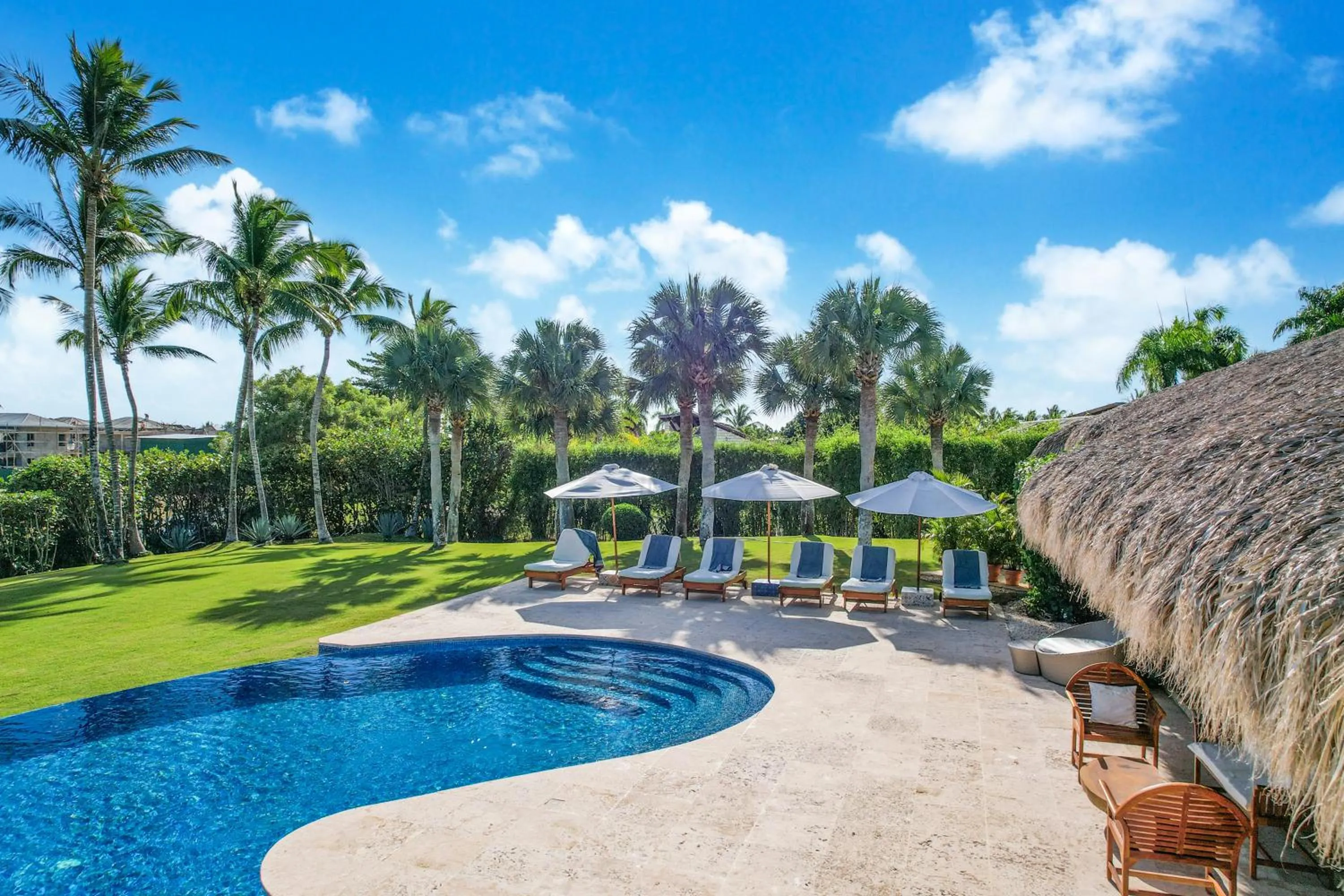 Garden in Unique Villa with Ocean and River Views - Staff & Golf Carts