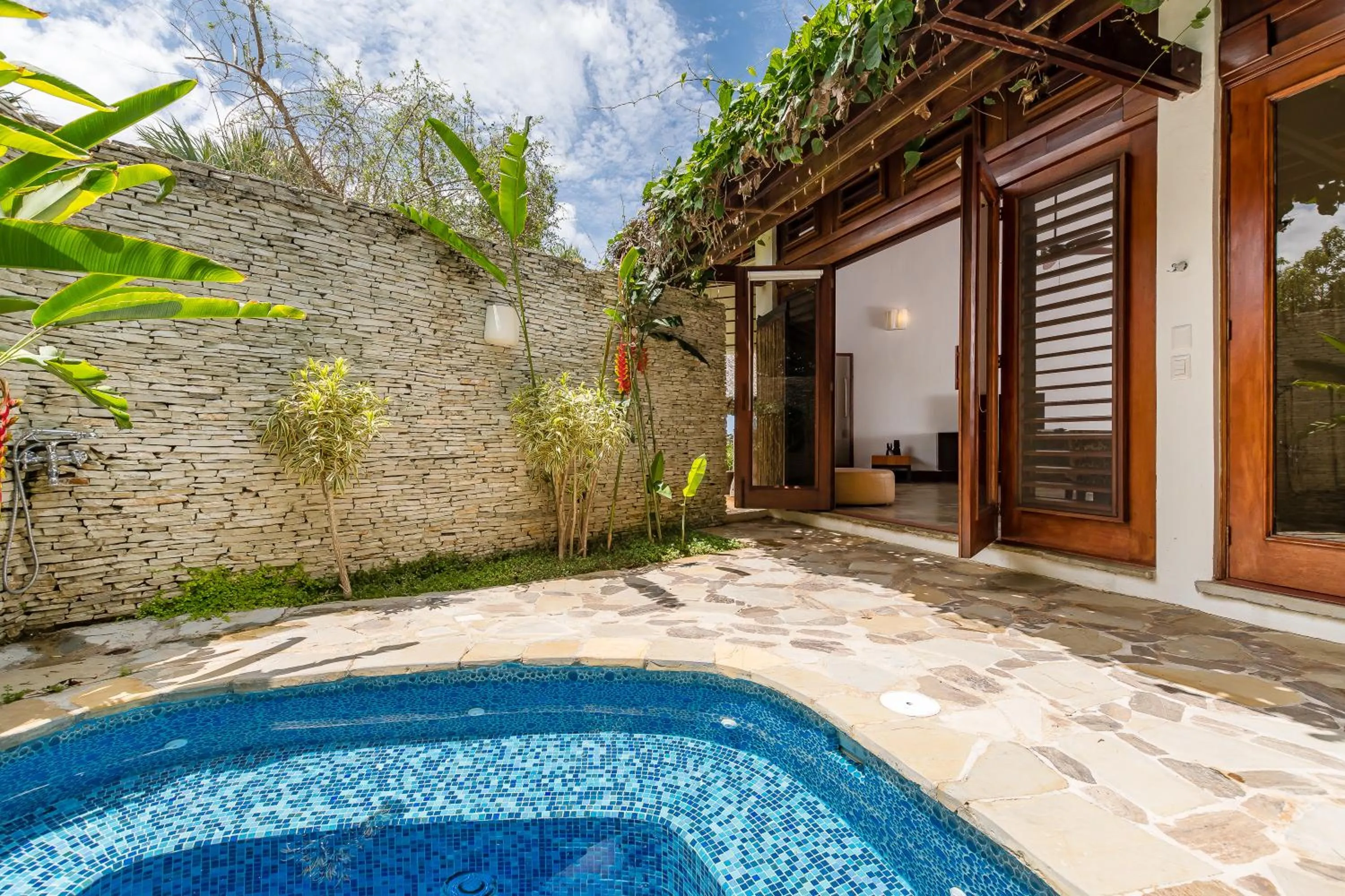 Garden in Unique Villa with Ocean and River Views - Staff & Golf Carts