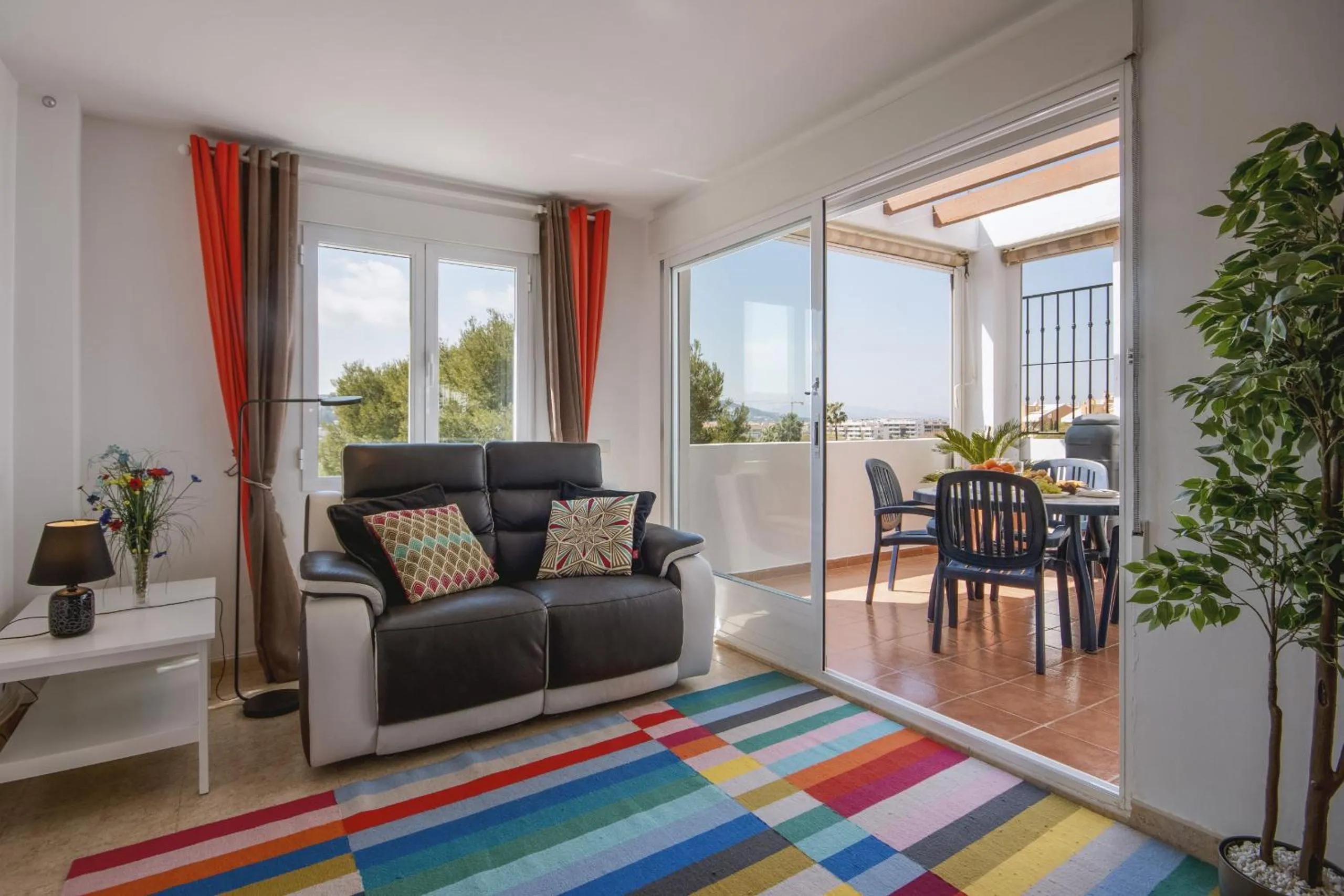 Communal lounge/ TV room in Ático Salonica