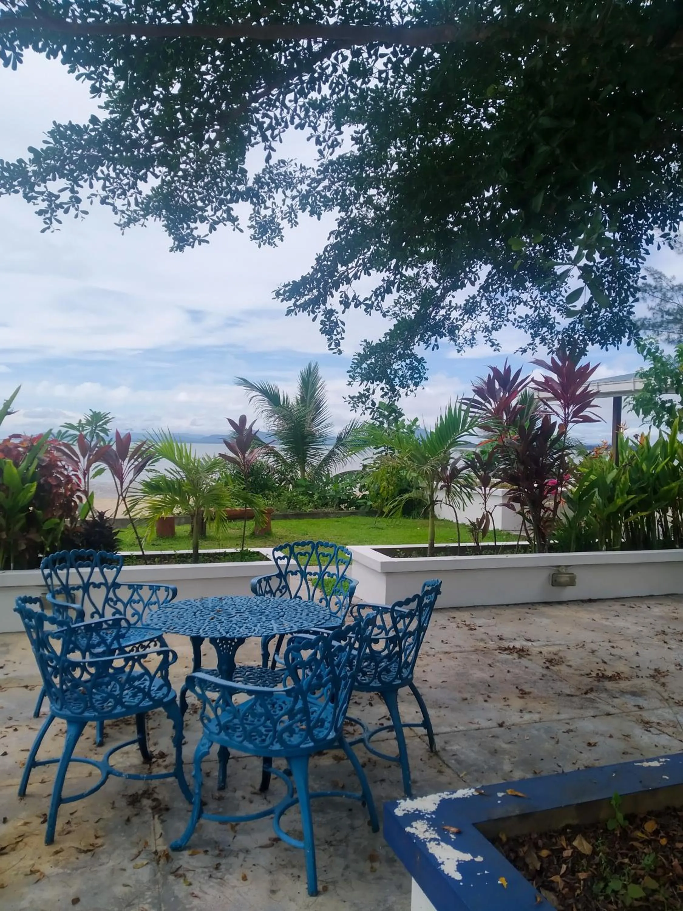 Garden in Rafflesia Resort