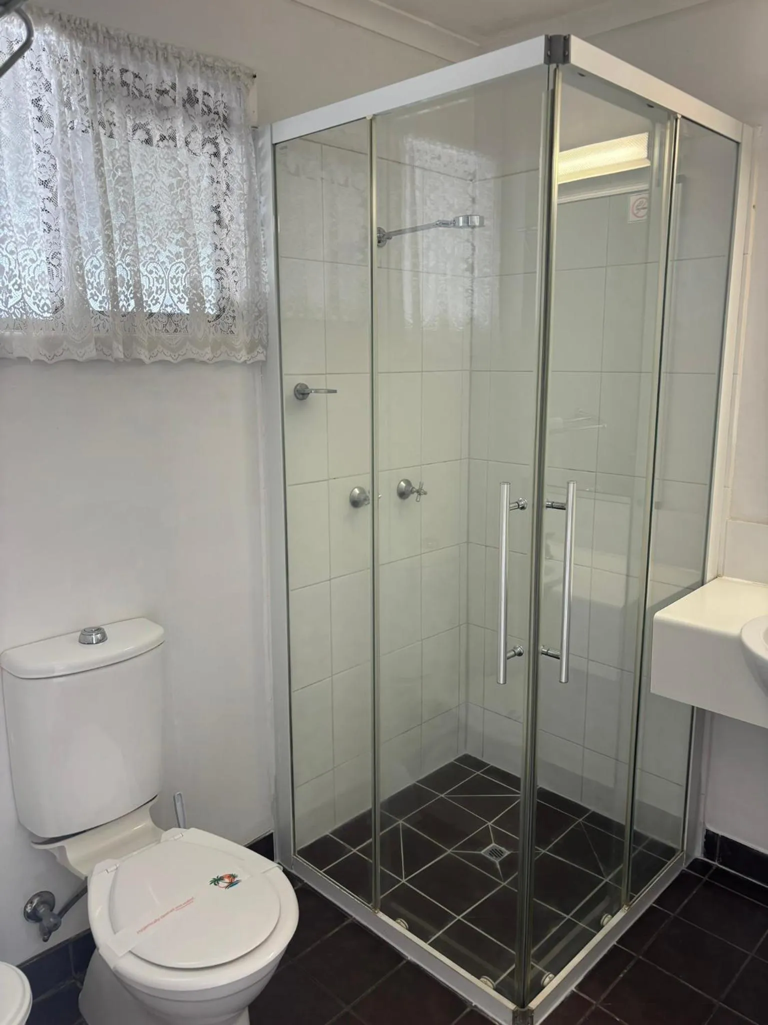 Shower in Mackay Motor Inn