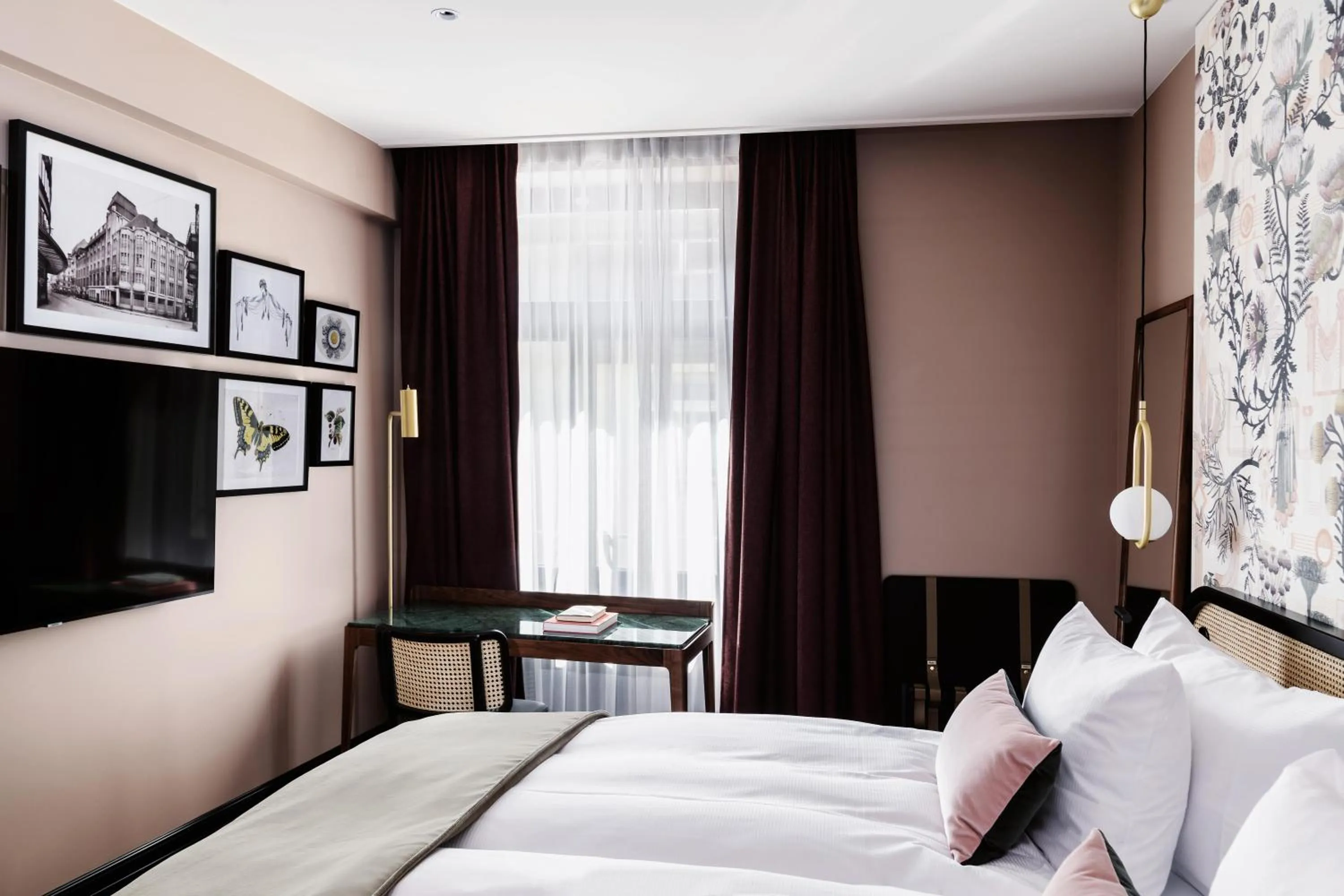 Bed in Sorell Boutique-Hotel Seidenhof Zürich