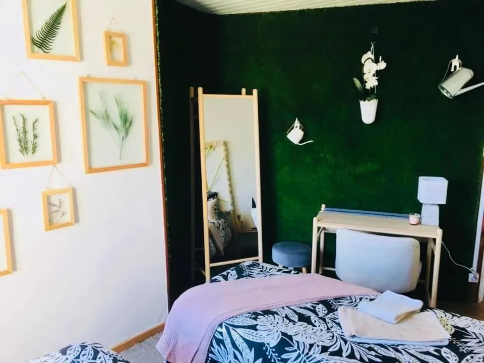 Bedroom, Bed in Chez mimie les hôtes