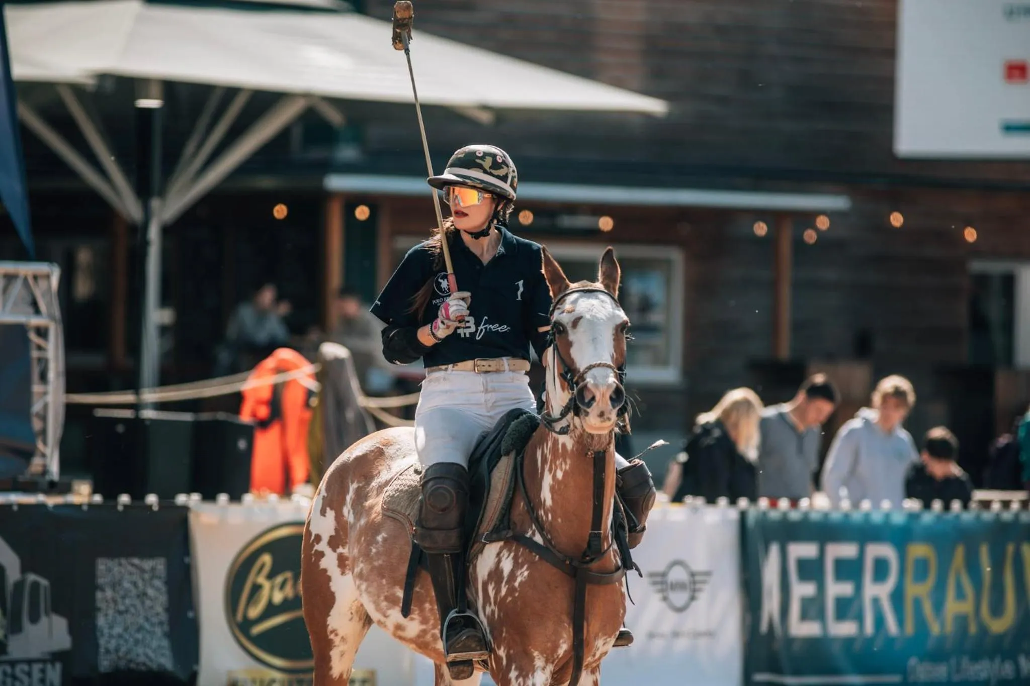 Horse-riding in Runas Hotel
