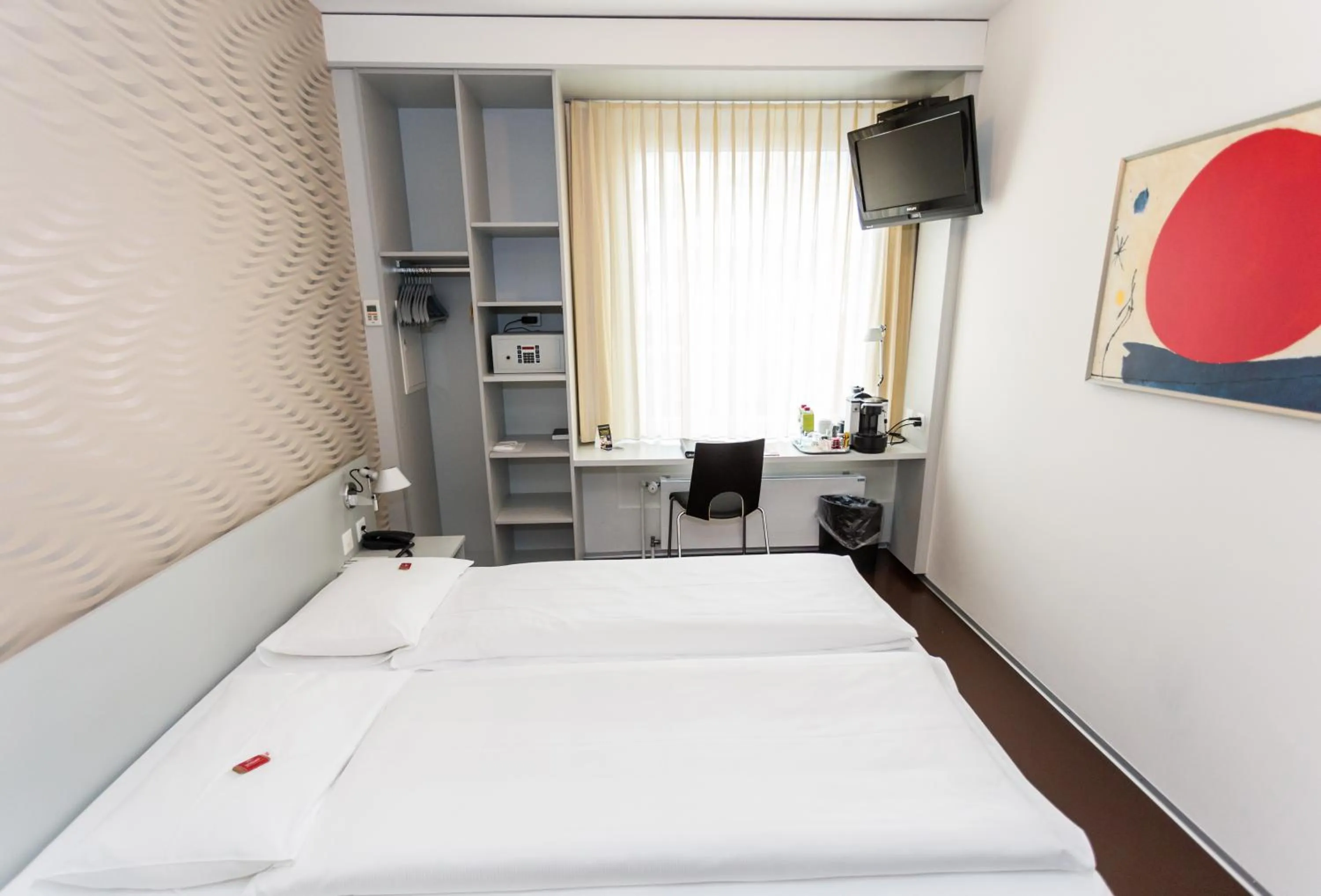 Bed in Sorell Business Hotel Ador Bern