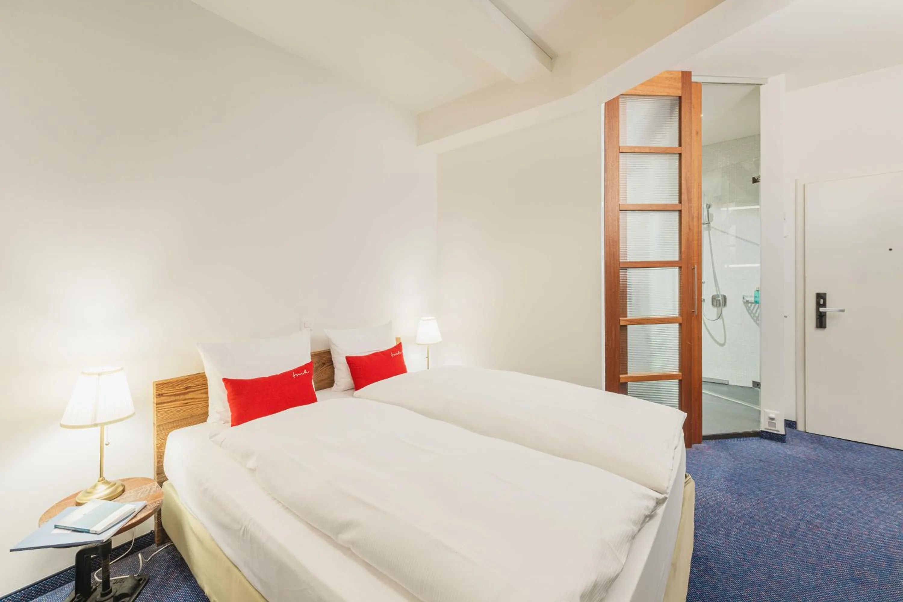 Bed in Tailormade Hotel RÜDEN Schaffhausen